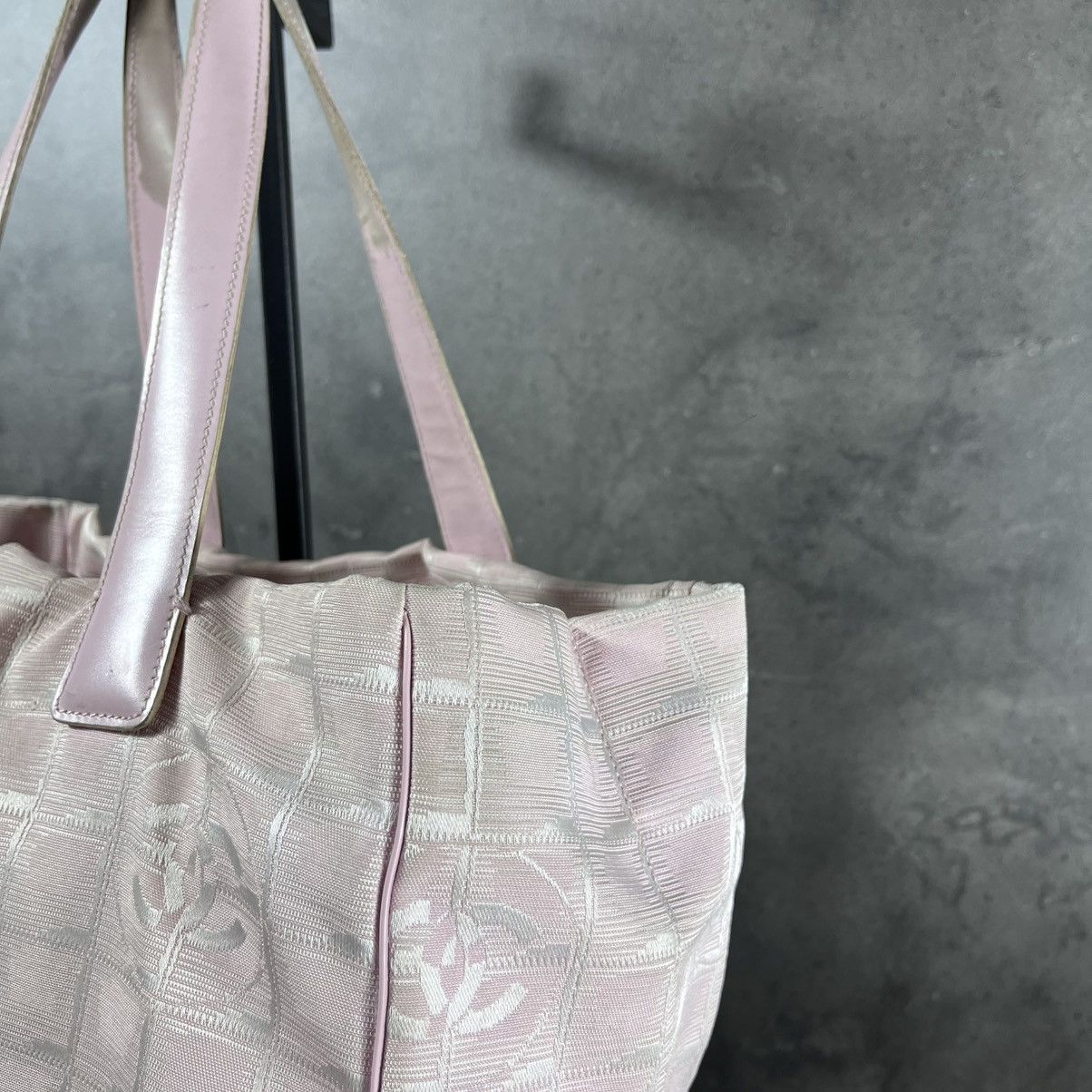 Chanel Archive Chanel Aligne Pink Travel Line Monogram Hand Bag Size ONE SIZE - 12 Thumbnail
