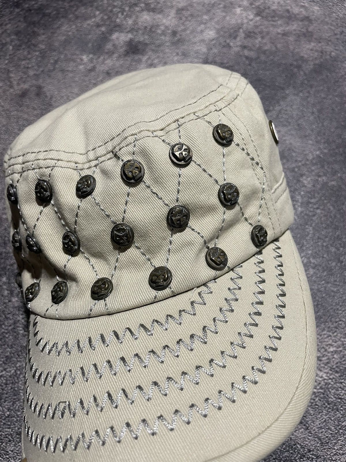 If Six Was Nine y2k Studed Cadethat Skull Punk Style Size ONE SIZE - 2 Thumbnail
