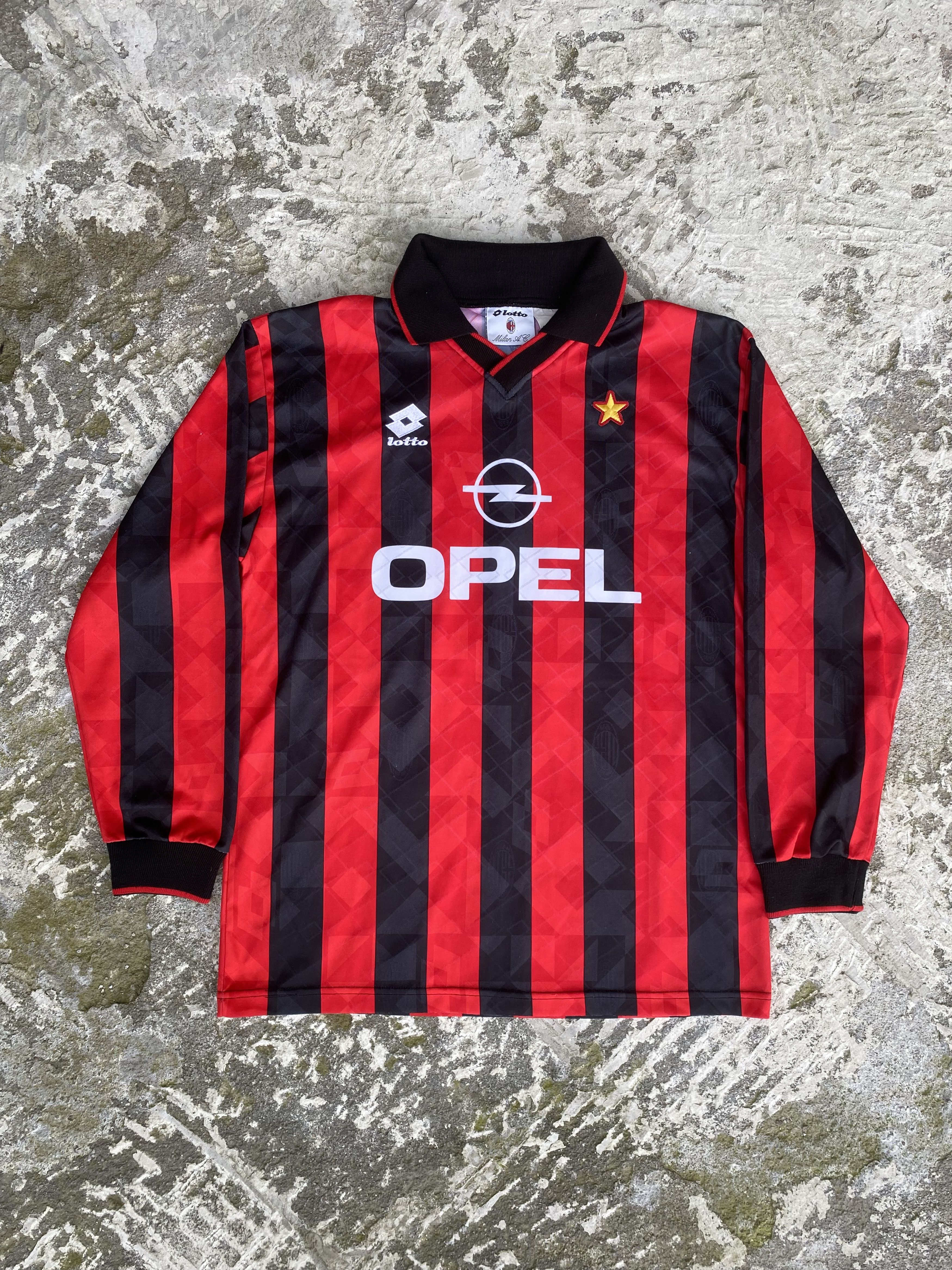 Lotto Sport VINTAGE LOTTO AC MILAN HOME LONGSLEEVE JERSEY 94/95 Size US XL / EU 56 / 4 - 1 Thumbnail