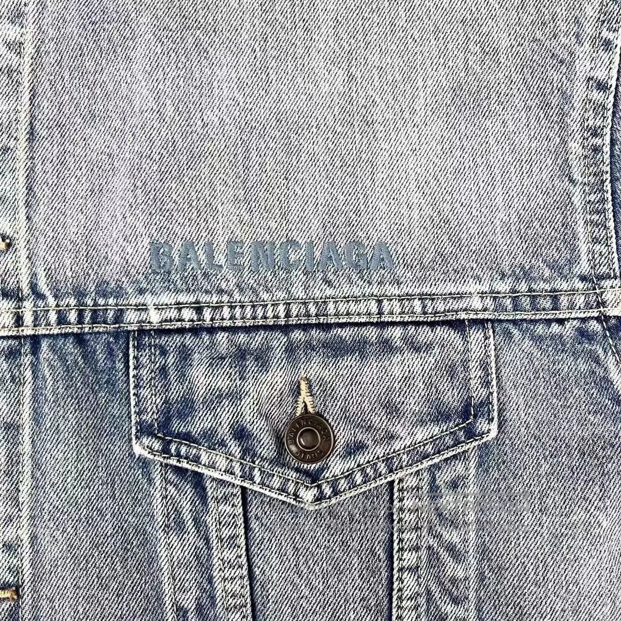 Balenciaga balenciaga light blue denim jacket with logo. Size US XS / EU 42 / 0 - 4 Thumbnail