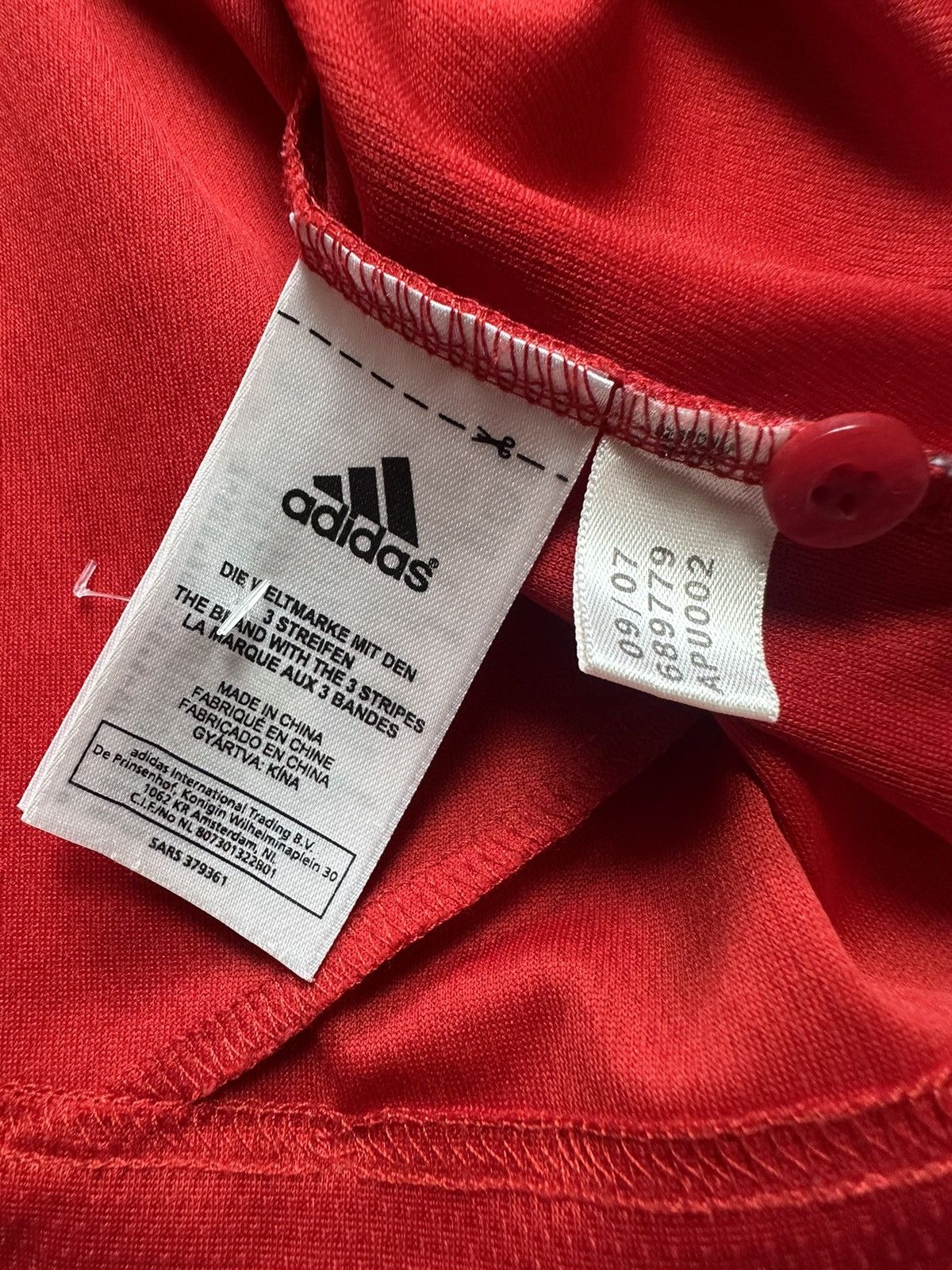 Vintage Vintage adidas Liverpool soccer polo size S champions league Size US S / EU 44-46 / 1 - 8 Thumbnail