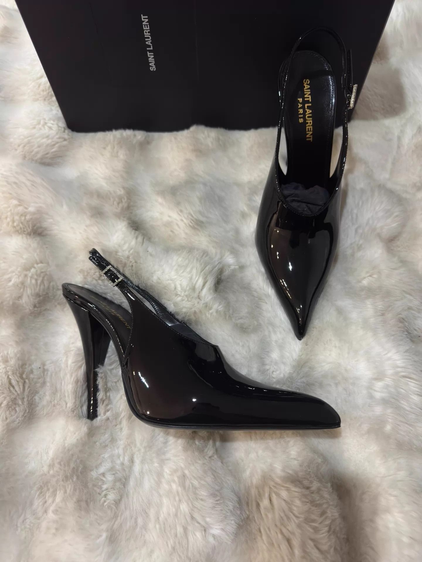 Yves Saint Laurent YSL Patent Crystal Pointed Pumps 38 New Size US 7.5 / IT 37.5 - 1 Thumbnail