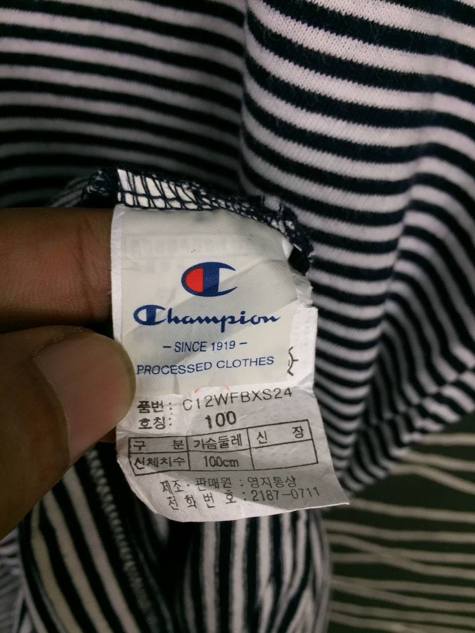 Champion × Vintage Vtg Champion Authentic Athletic Apparel Striped Tee Size US L / EU 52-54 / 3 - 10 Thumbnail