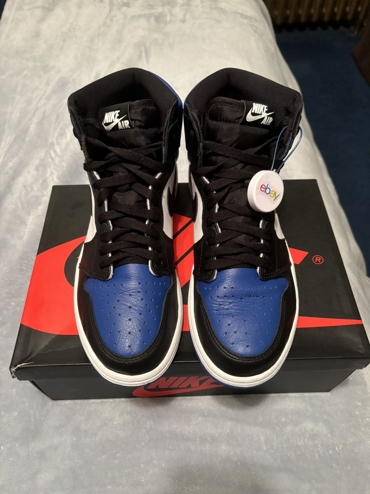 Jordan Brand Jordan 1 Retro OG High Royal Toe 2020 Size 9 Size US 9 / EU 42 - 2 Thumbnail