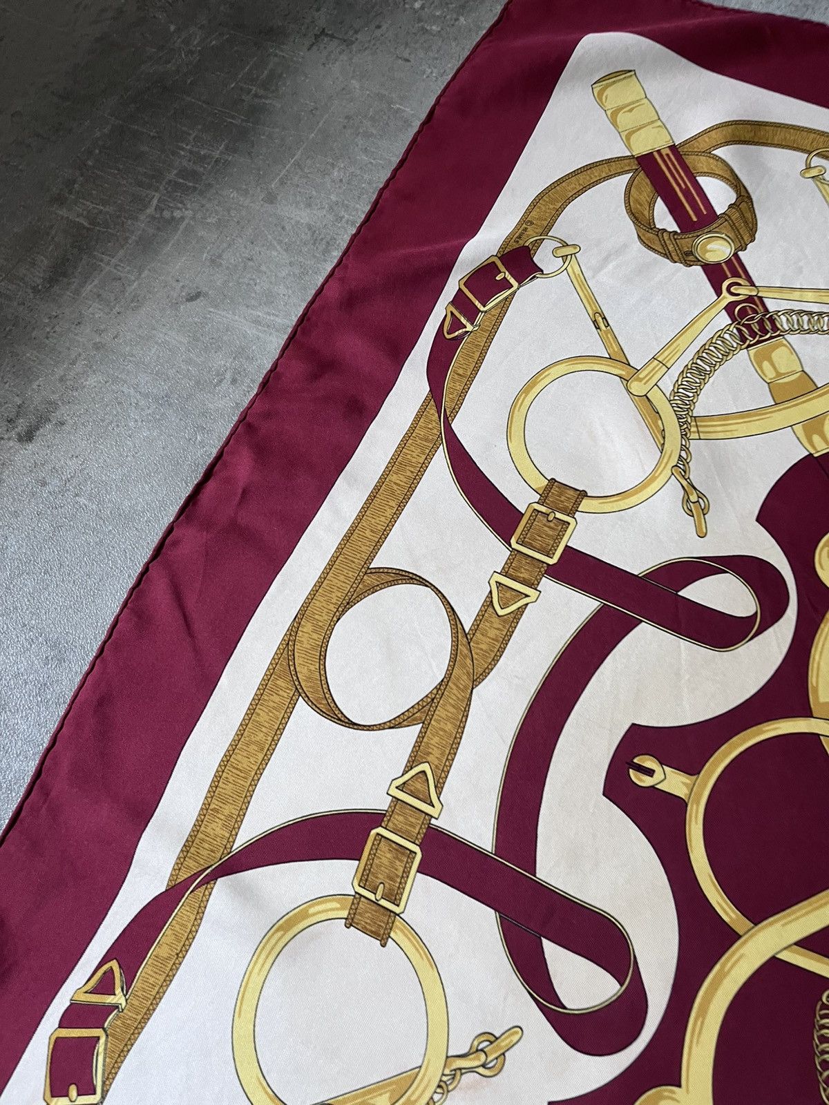 Hermes Hermes ''Eperon d'Or'' silk red scarf Size ONE SIZE - 8 Thumbnail