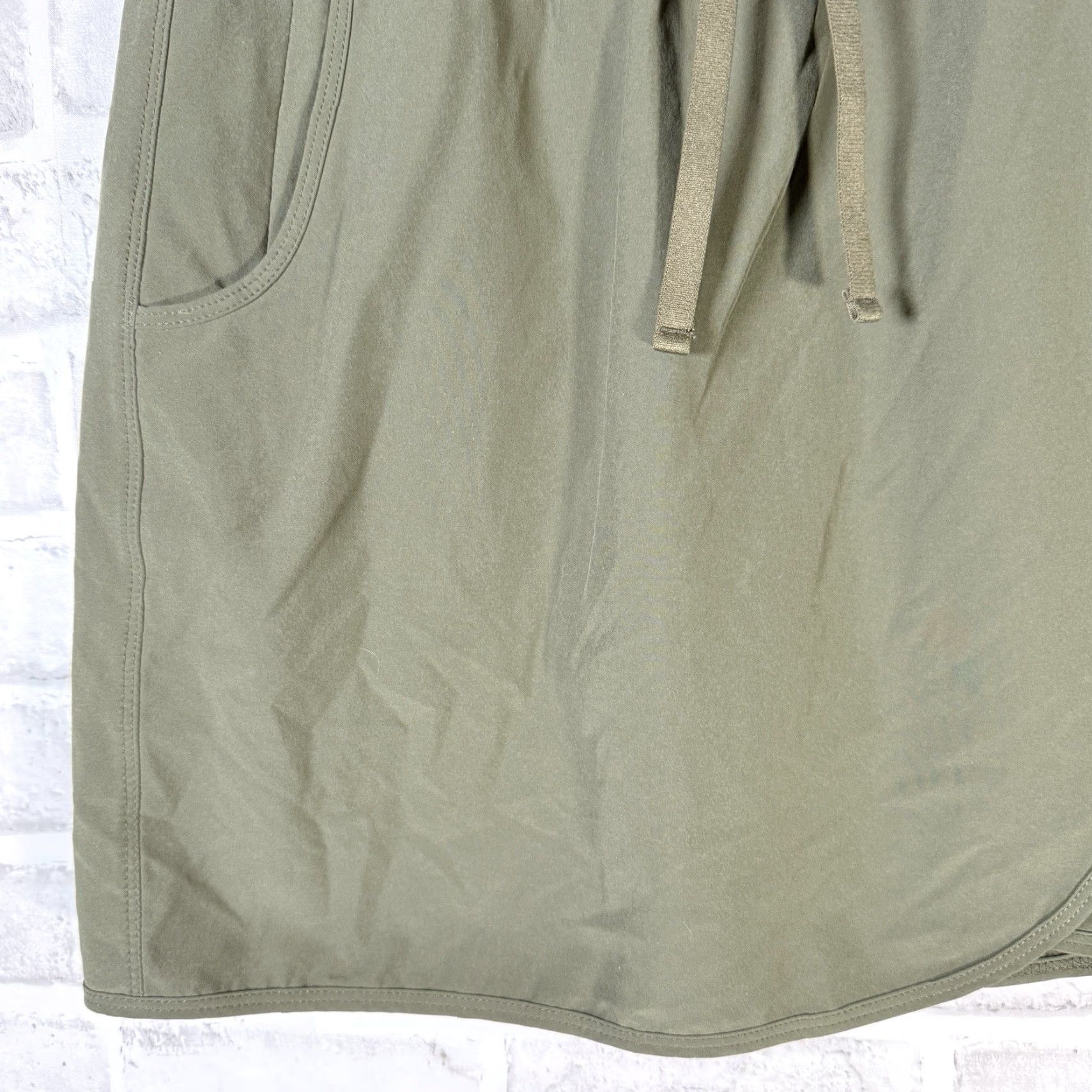 Patagonia Patagonia Green Polyester Blend Shorts Womens Size XS Size 26" / US 2 / IT 38 - 3 Thumbnail