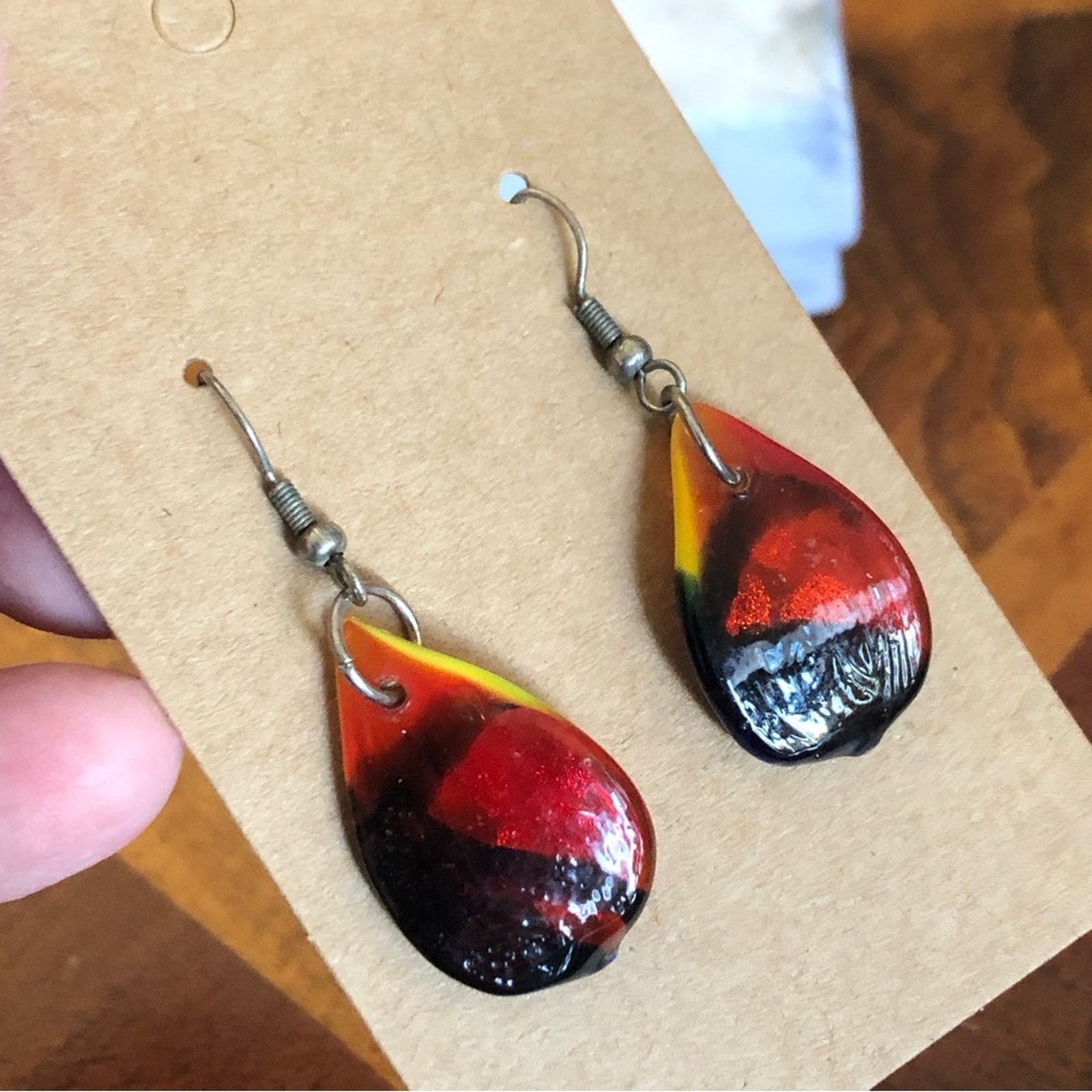 Handmade Hand crafted tear drop sparkle glass earrings Size ONE SIZE - 2 Thumbnail