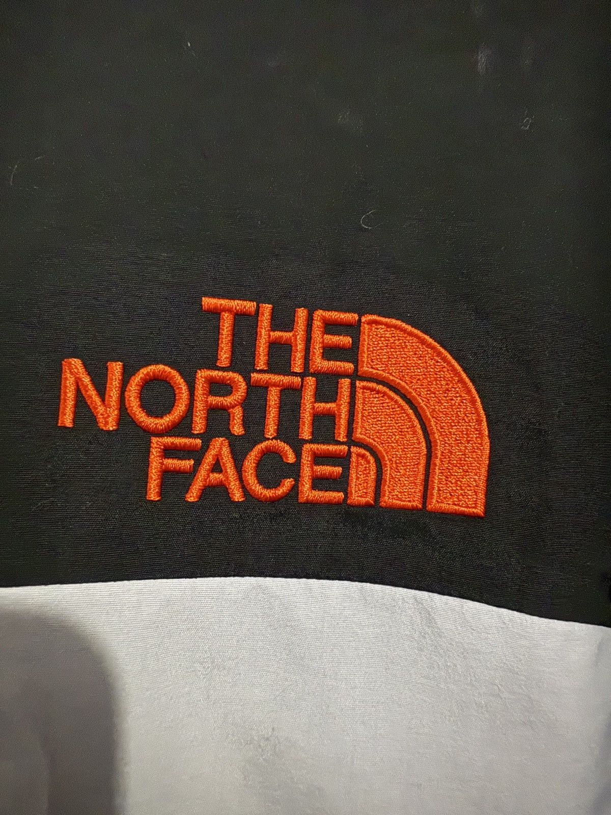 Supreme × The North Face The Supreme The North Face Taped Seam Shell Jacket Grey Size US L / EU 52-54 / 3 - 2 Thumbnail