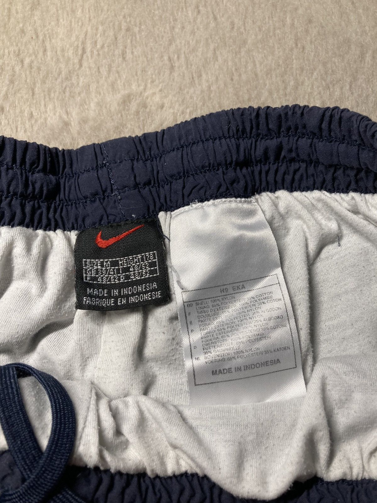 Nike × Vintage Vintage Nike Swoosh Baggy Nylon Trackpants Y2K M sport Size US 34 / EU 50 - 5 Thumbnail