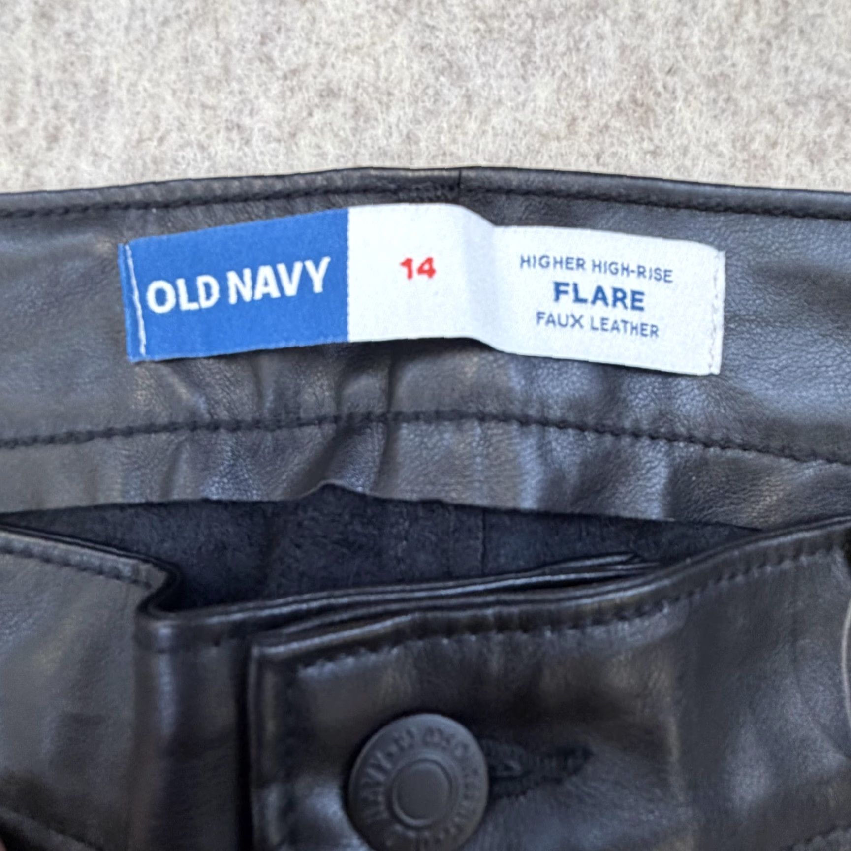Old Navy Old Navy Black Faux Leather Wide Leg Pants Women 14 High-Rise Flared 31in Inseam Pockets Zip Dress Pants Size 36" / US 14 / IT 50 - 3 Thumbnail