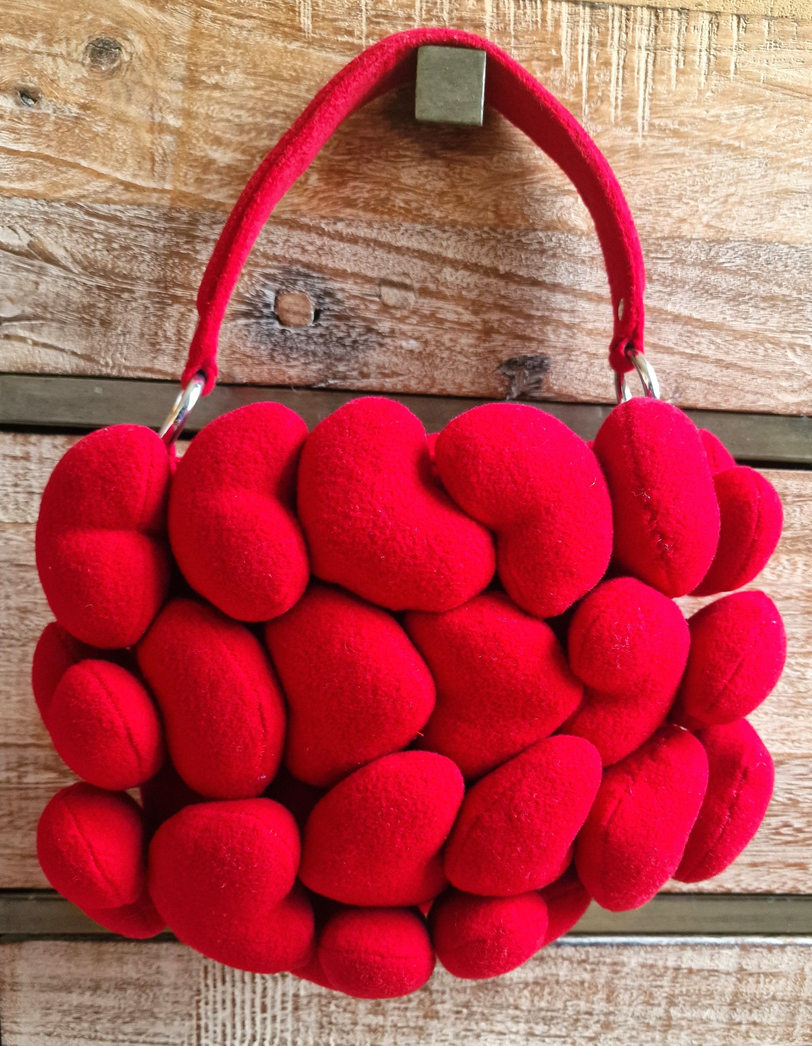 Moschino Iconic MOSCHINO Heart Red Plush Toy Hand Shoulder Bag Size ONE SIZE - 10 Thumbnail