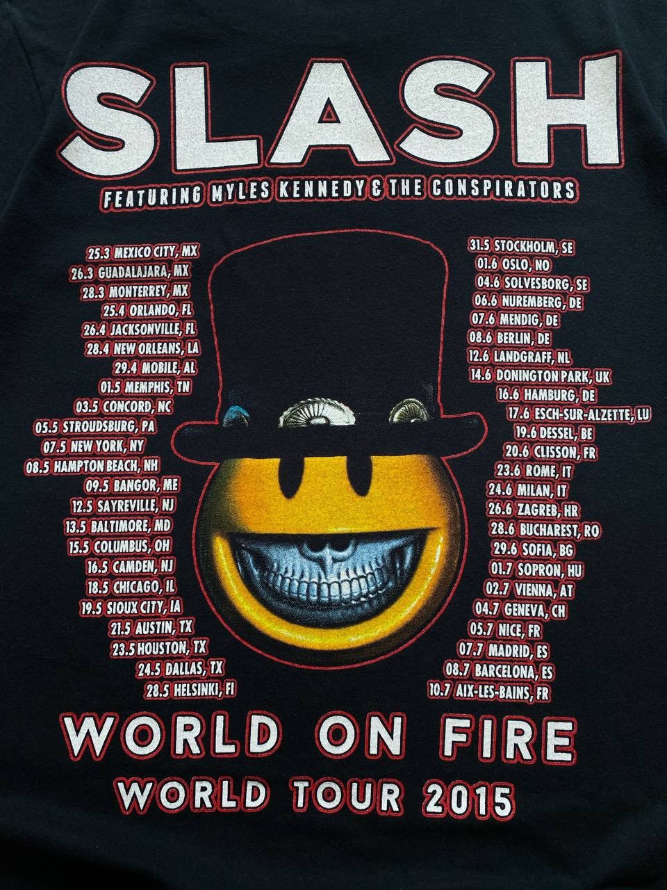 Guns N' Roses SLASH WORLD ON FIRE WORLD TOUR 2015 GUNS N ROSES T SHIRT Size US M / EU 48-50 / 2 - 3 Thumbnail