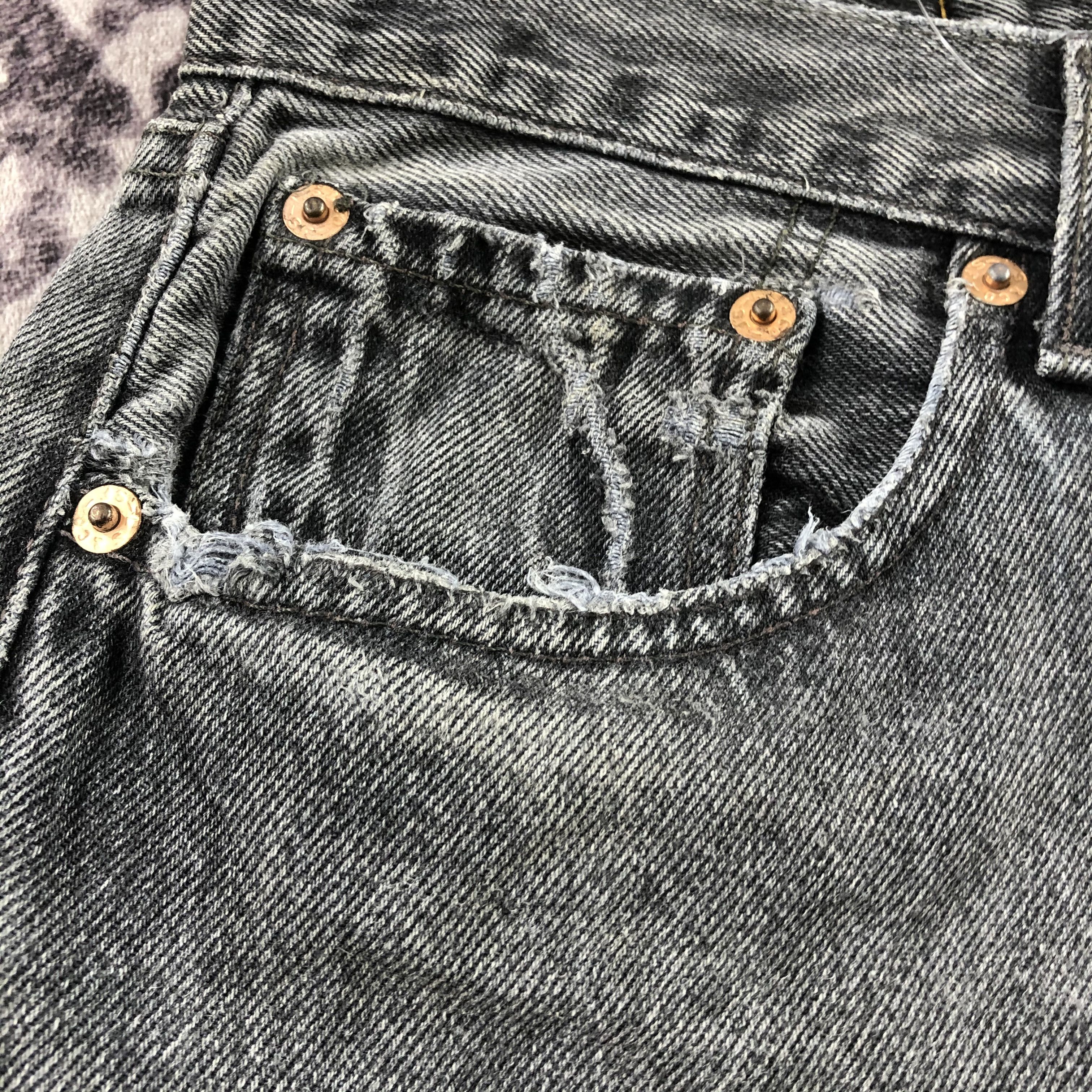 Levi's Vintage Faded Black Levis 501 Jeans-JM3040 Size US 32 / EU 48 - 11 Thumbnail