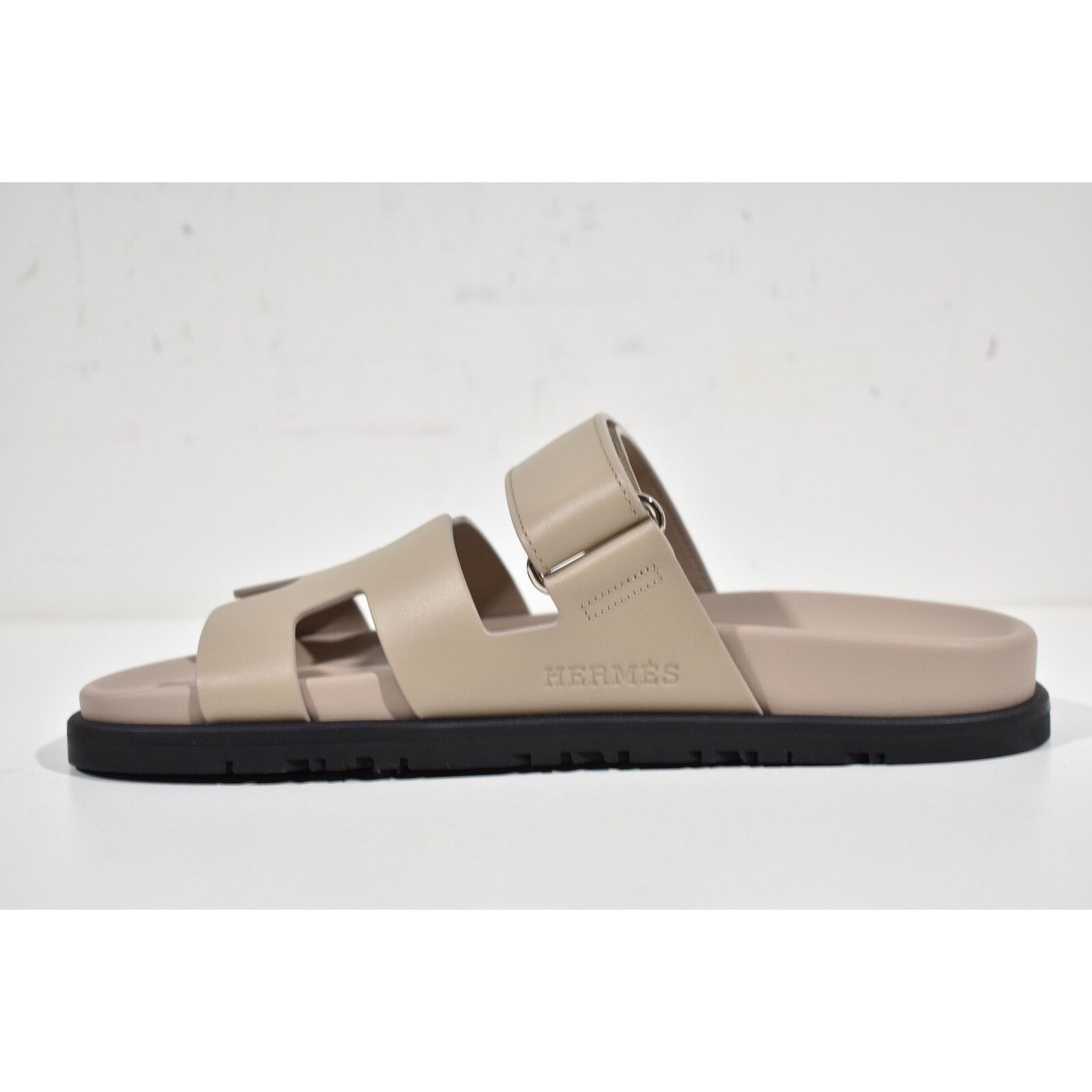Hermes Hermes Chypre Sandal Beige Mastic Leather Black Logo Size US 12 / IT 42 - 9 Thumbnail