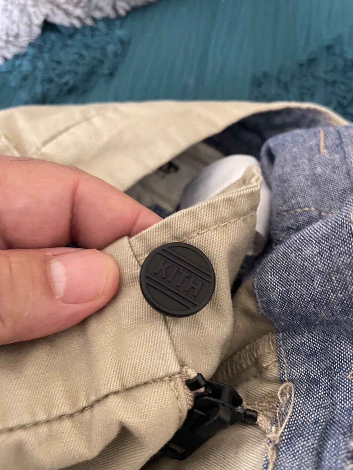 Kith Khaki Slim fit Joggers Size US 28 / EU 44 - 10 Thumbnail