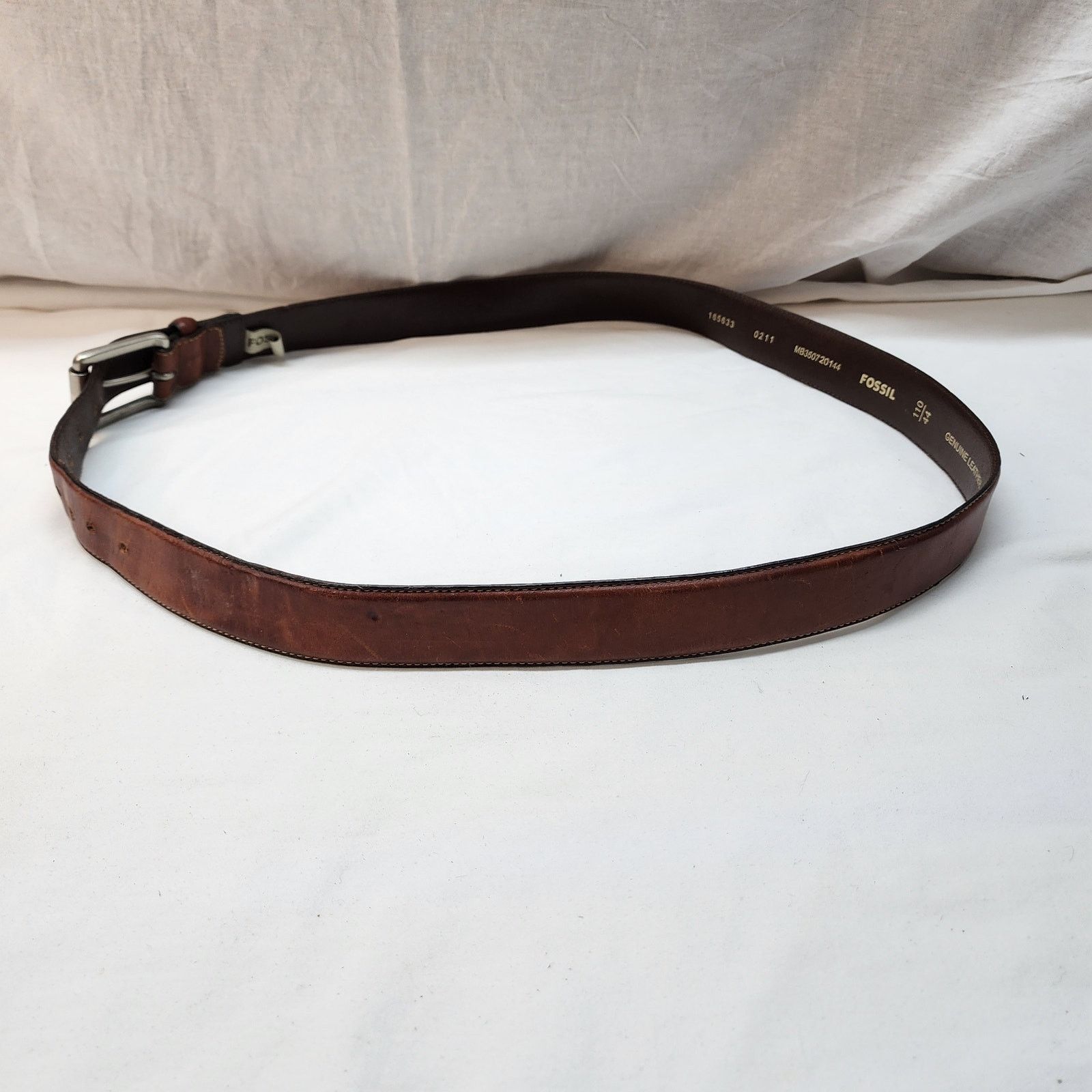 Fossil Fossil brown leather belt size 44 belt one hole was made b45 Size 44 - 2 Thumbnail