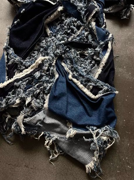 Nozomi Ishiguro Nozomi Ishiguro Cut-Out Distressed Denim Skirt Size L / US 10 / IT 46 - 2 Thumbnail