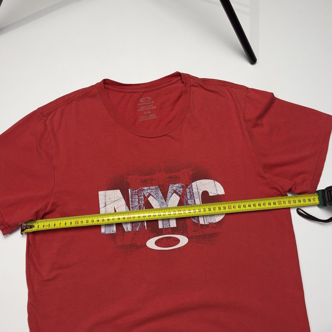 Oakley Oakley NYC New York City Cityscape Graphic Logo Tee Red Size US M / EU 48-50 / 2 - 7 Thumbnail