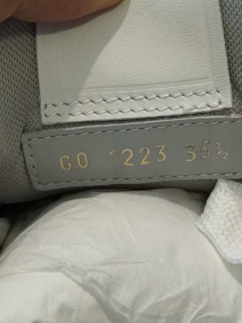 Louis Vuitton Louis Vuitton Trainer Sneakers Size US 5 / IT 35 - 5 Thumbnail