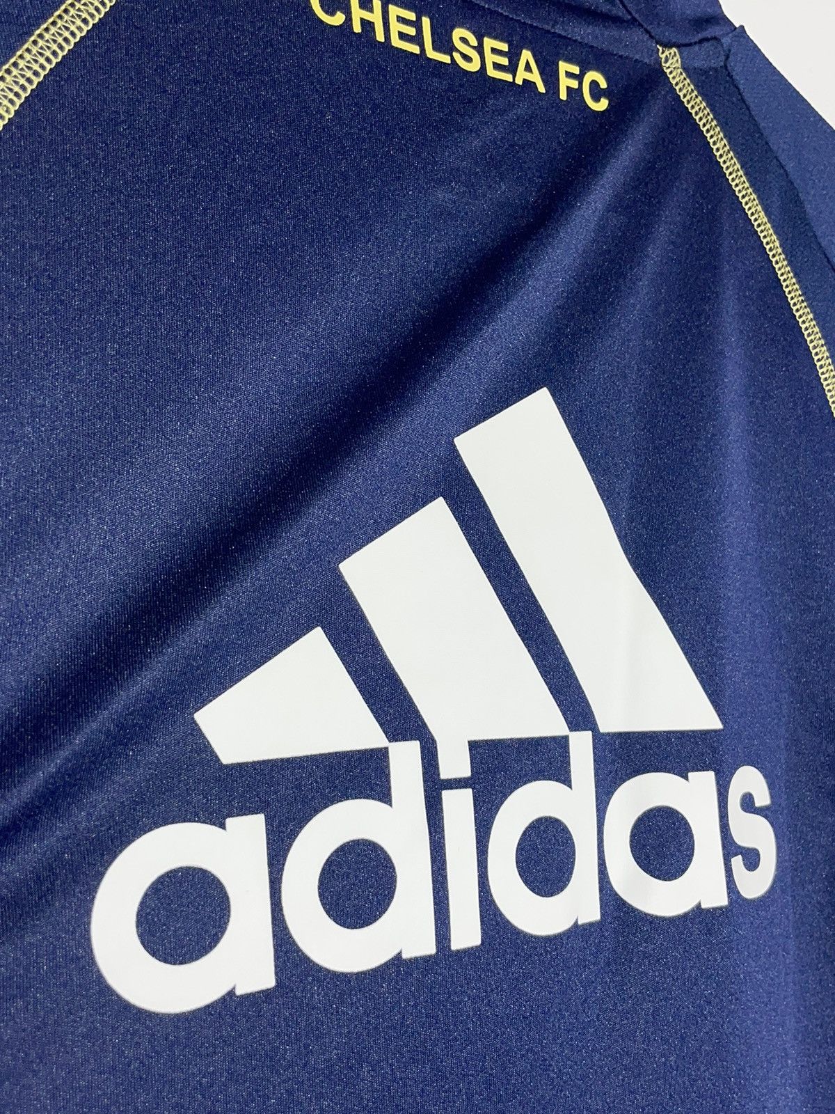 Adidas × Chelsea Soccer Chelsea FC Adidas 2010/11 Training Y2k Football Shirt Size US M / EU 48-50 / 2 - 12 Thumbnail