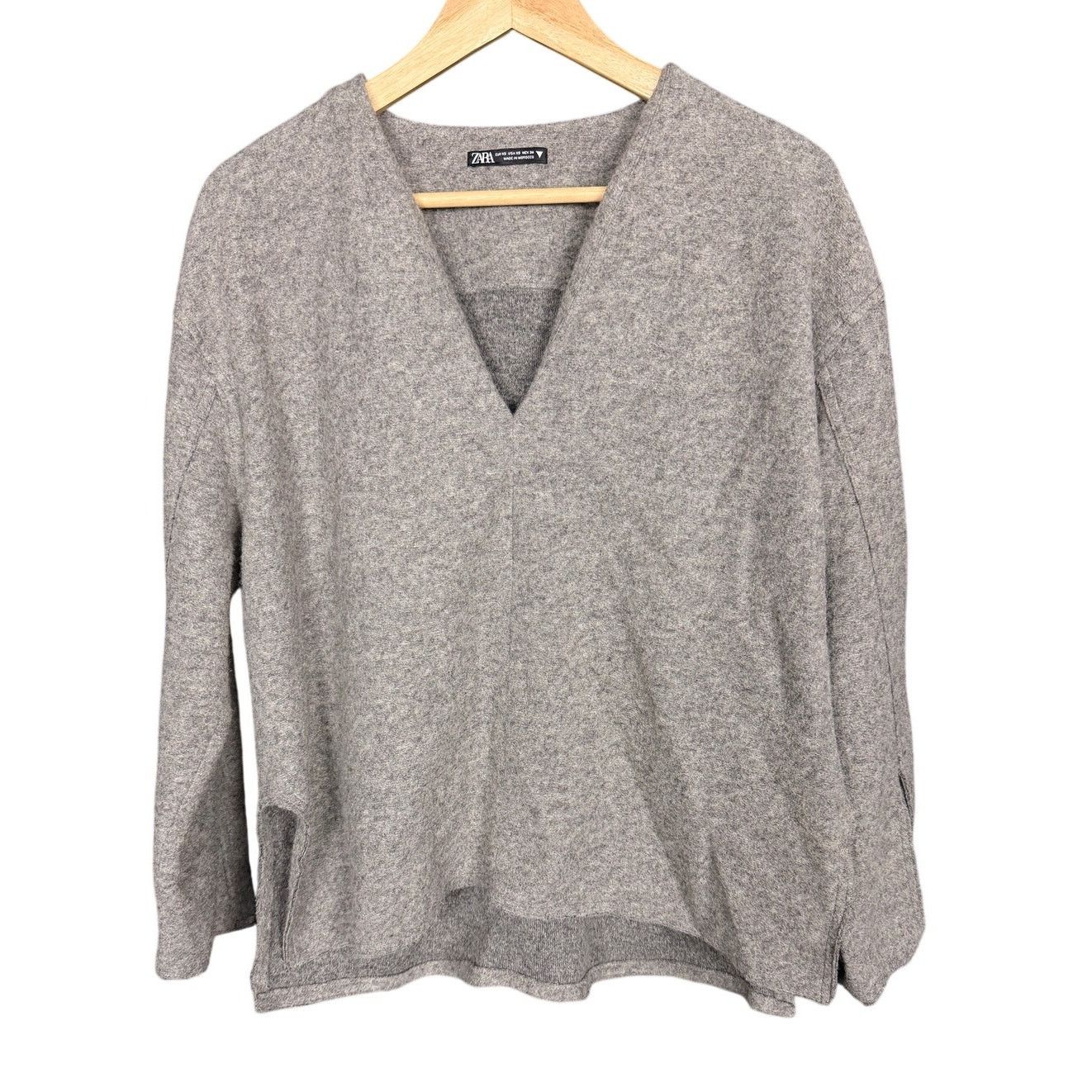 Zara Zara Light Gray V Neck Wool Blend Sweater Boho Coquette XS Size S / US 4 / IT 40 - 1 Thumbnail