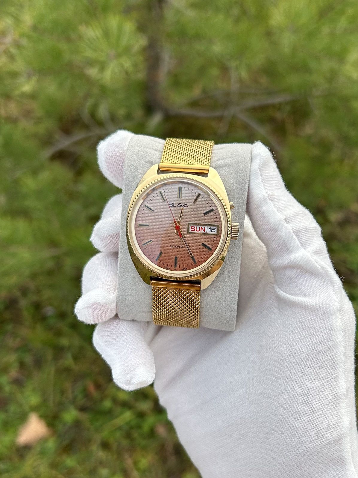 Vintage Vintage Watch Slava Mechanical Made in USSR Authentic 1980s Size ONE SIZE - 13 Thumbnail