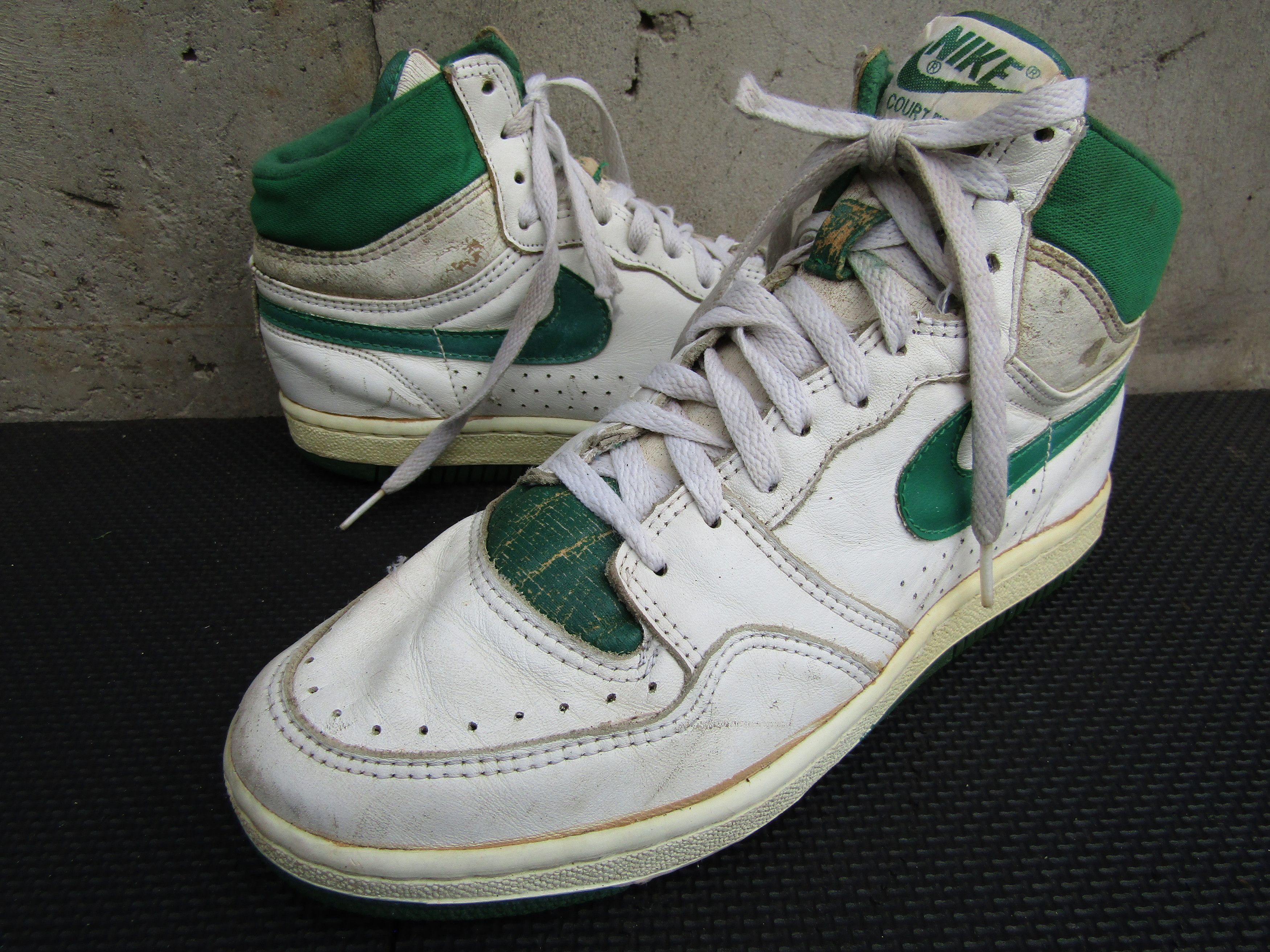 Nike NIKE COURT FORCE White x Green Men Made in Korea Size US 9.5 / EU 42-43 - 1 Thumbnail