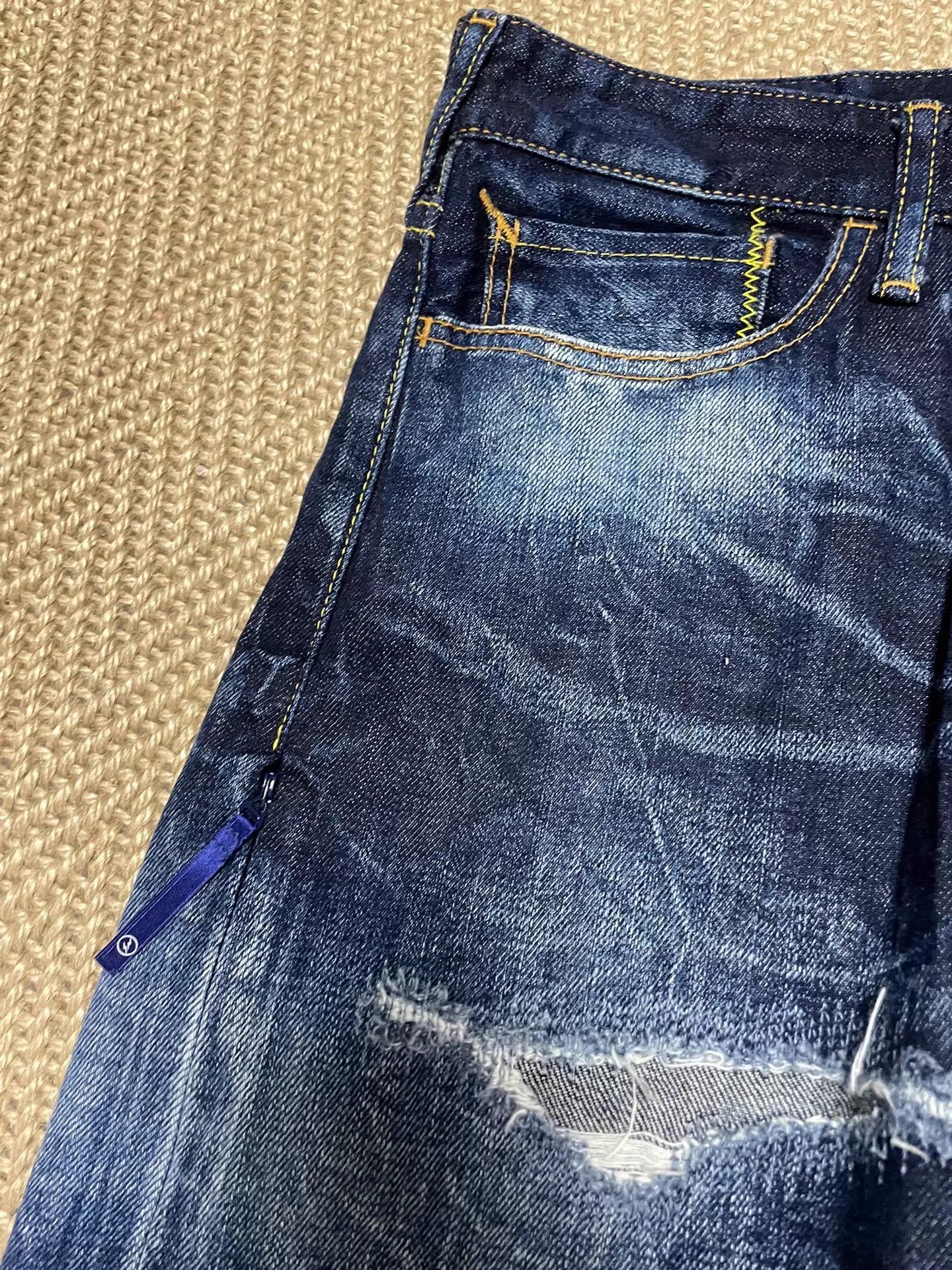 Fragment Design FRAGMENT x VANQUISH 9/10 Denim Distressed w/Rhinestones Size US 32 / EU 48 - 4 Thumbnail