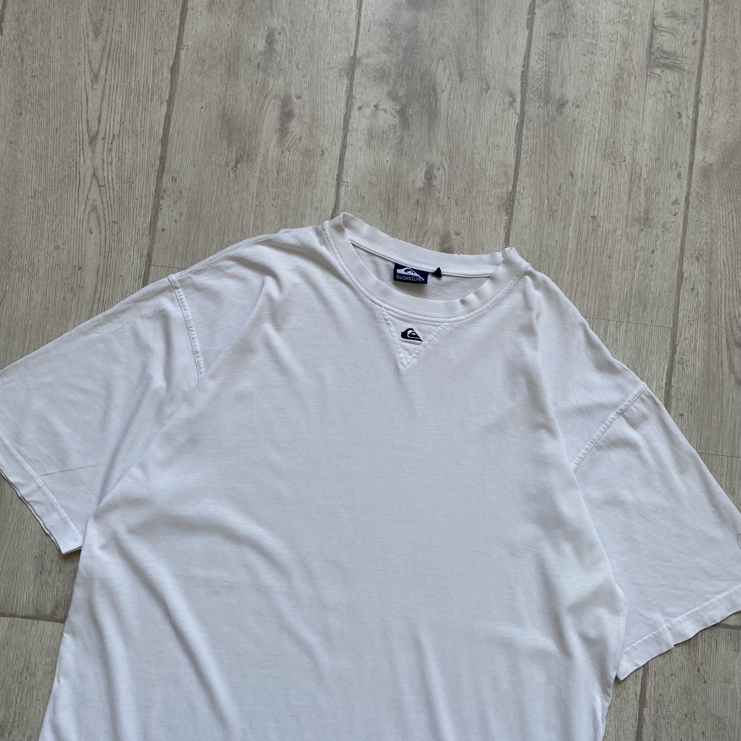 Quiksilver 🏄🏼‍♂️ Trashed Vintage 80s Quiksilver Surf Tee Centr Logo Size US L / EU 52-54 / 3 - 3 Thumbnail