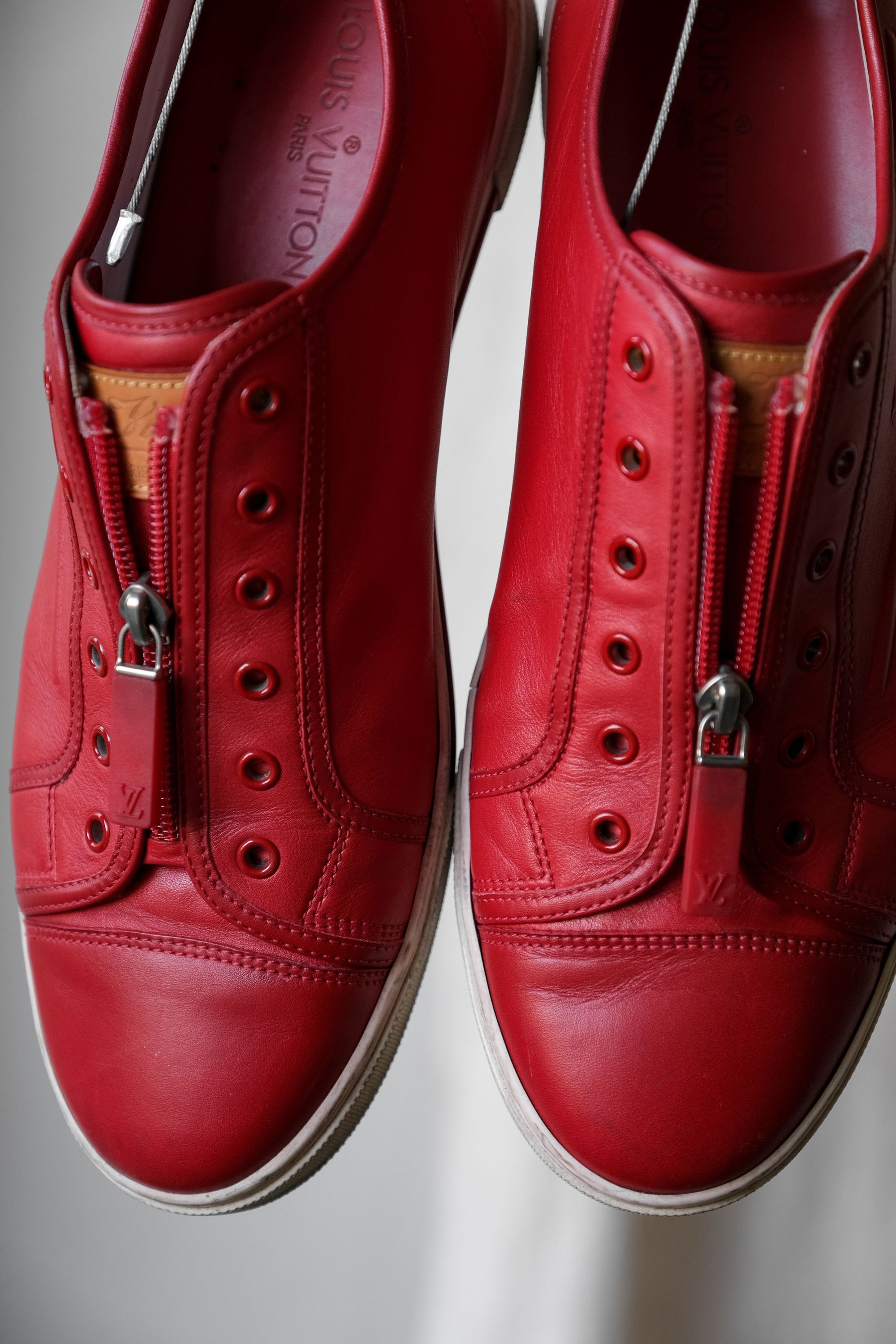 Louis Vuitton LOUIS VUITTON Zip-up Leather Sneakers Size US 8 / EU 41 - 2 Thumbnail