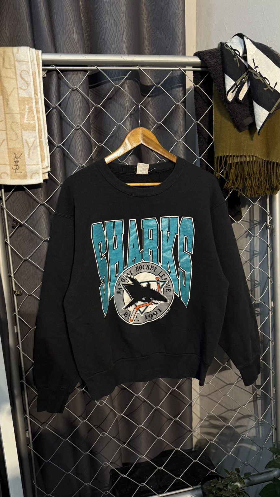 NFL BEAUTIFUL VINTAGE 1991 NFL SAN JOSE SHARKS Size US M / EU 48-50 / 2 - 1 Thumbnail