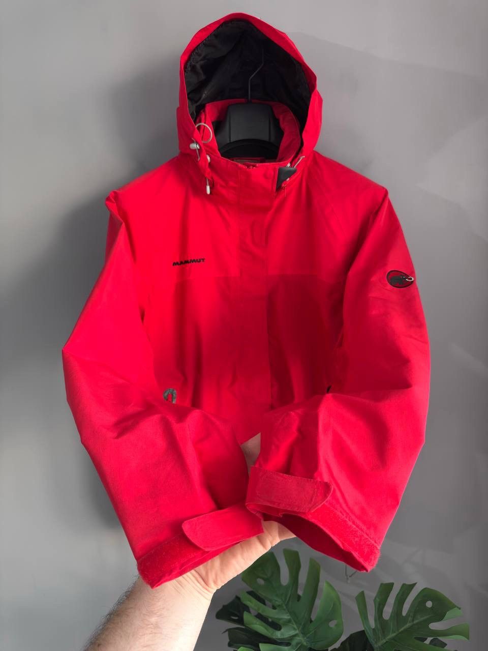 Mammut Mammut GORE TEX Pro Shell Women's Waterproof Jacket, Size L Size US L / EU 52-54 / 3 - 8 Thumbnail