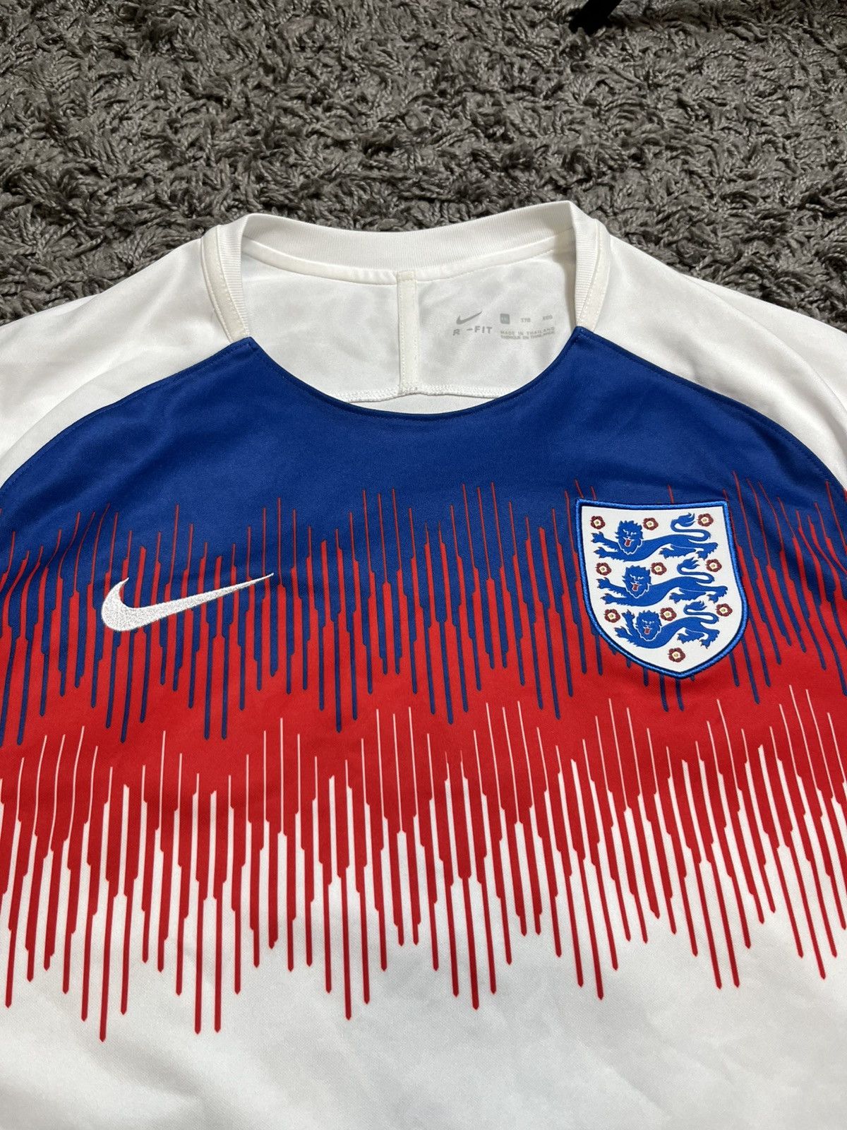 Nike |XXL| NIKE ENGLAND 2022/23 SOCCER FOOTBALL JERSEY POLYERSTER Size US XXL / EU 58 / 5 - 2 Thumbnail