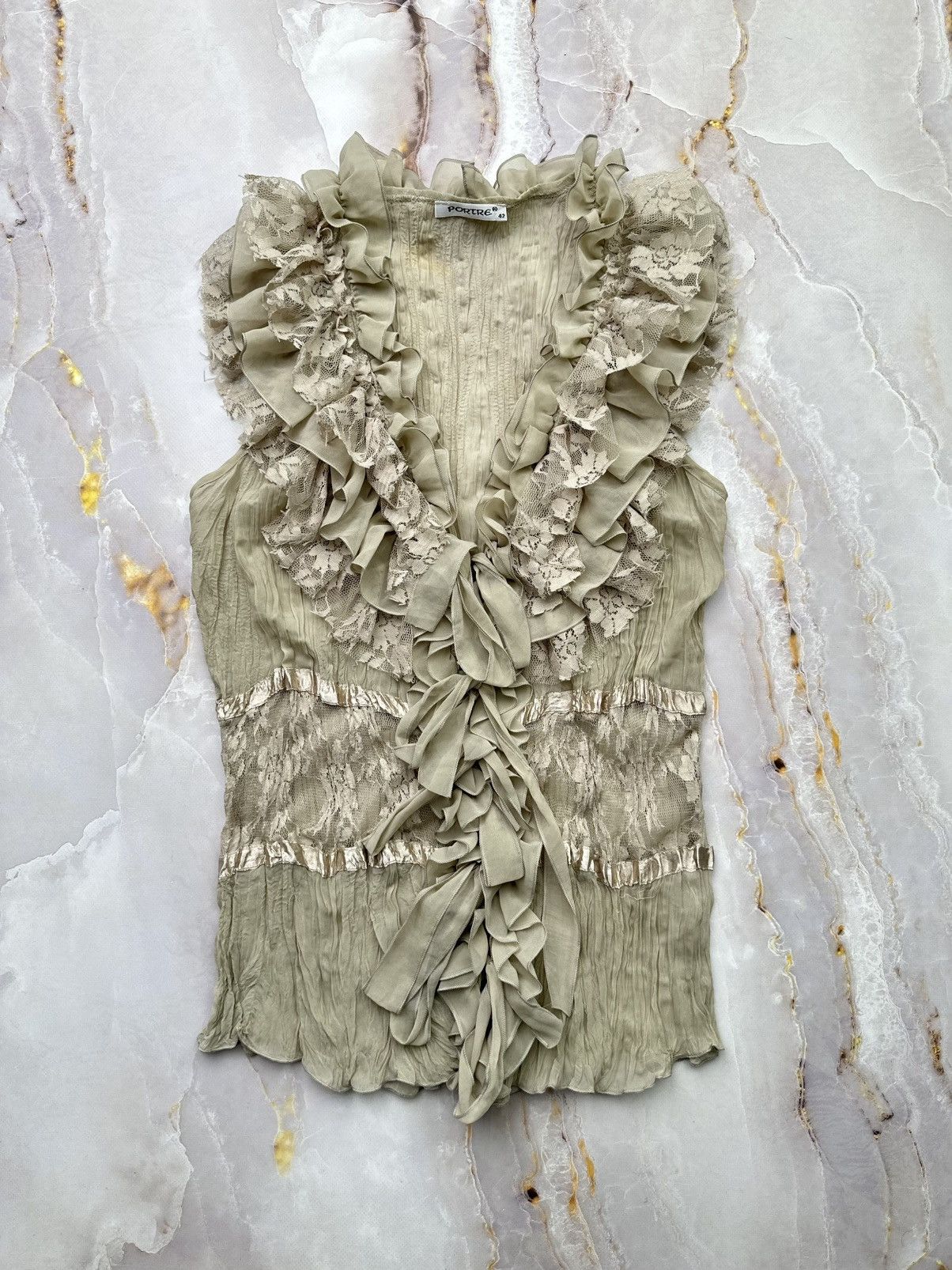 Japanese Brand Vintage Tank Top (E1) Size S / US 4 / IT 40 - 1 Thumbnail