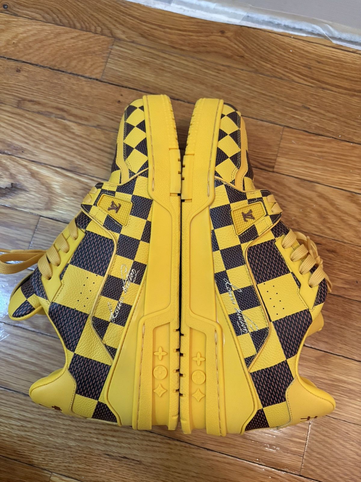 Louis Vuitton LV Trainer Size US 9 / EU 42 - 8 Thumbnail