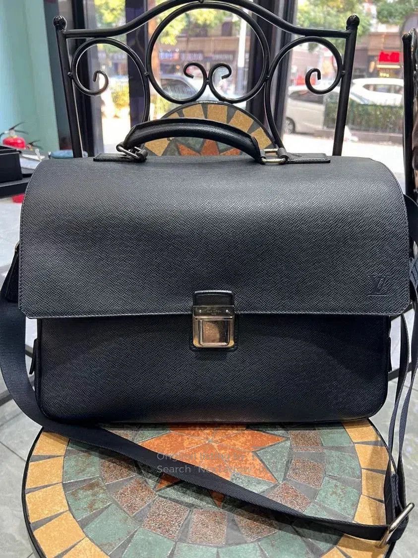 Louis Vuitton LV Full Leather Briefcase Crossbody Handbag. Size ONE SIZE - 3 Thumbnail