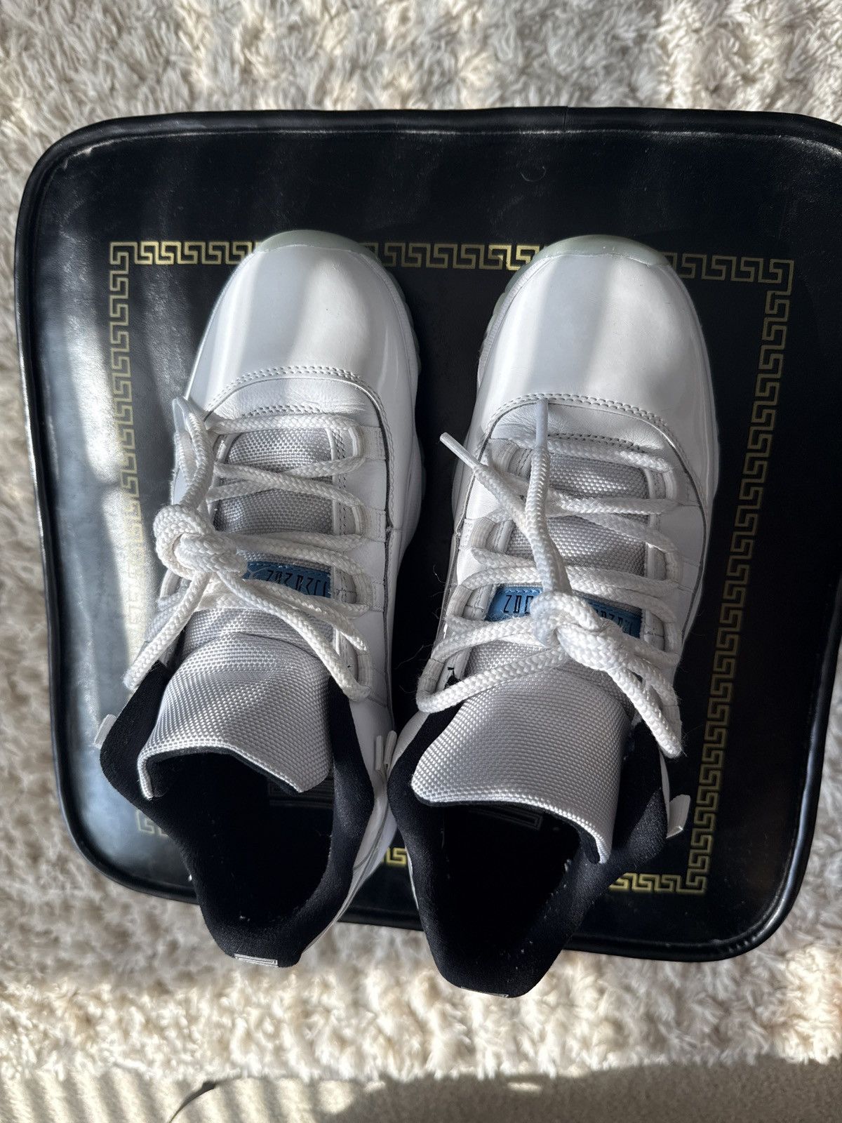 Jordan Brand Men’s Jordan 11 Legend Blue Size US 8.5 / EU 41-42 - 3 Thumbnail
