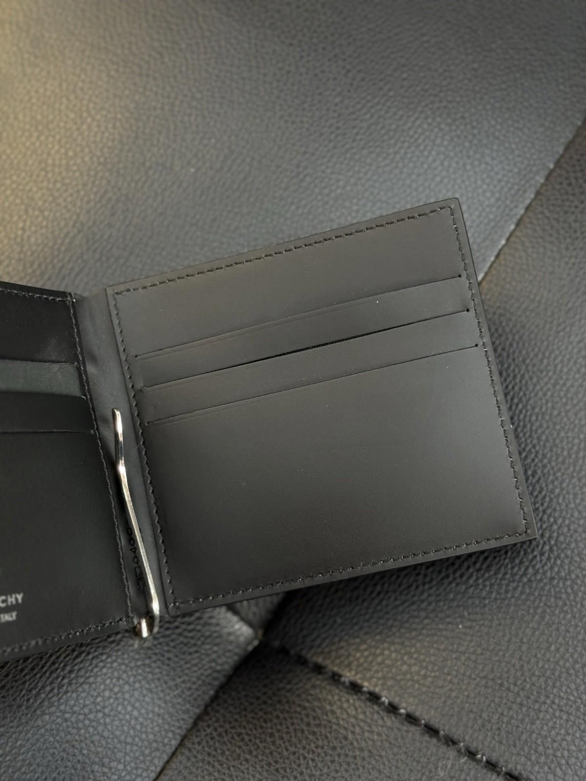 Givenchy Auth GIVENCHY Bifold Wallet White USA Flag Leather - $450 Size ONE SIZE - 6 Thumbnail