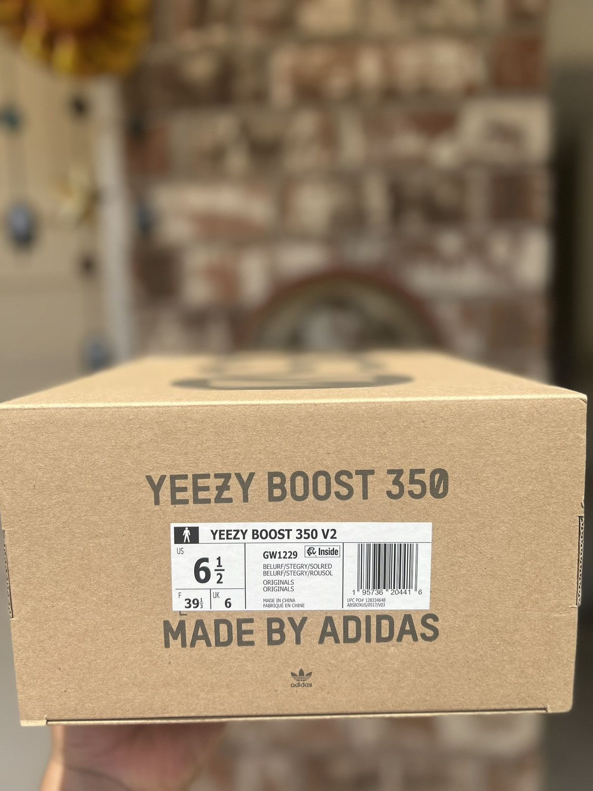 Yeezy Adidas Yeezy 350 V2 Beluga Reflective Size US 6.5 / EU 39-40 - 10 Thumbnail