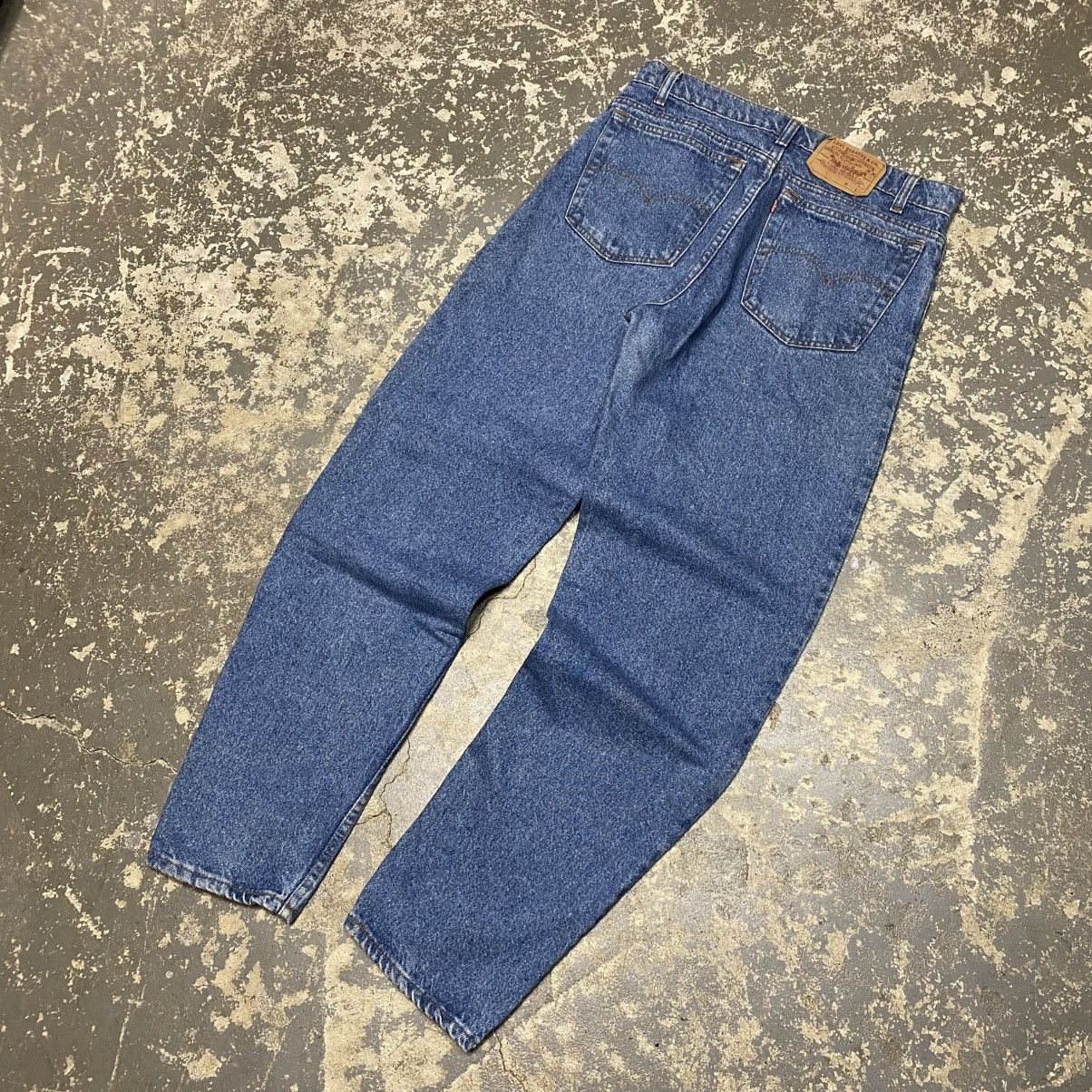 Levi's × Vintage Vintage Levi’s 550 Relaxed Fit Blue Denim Jeans USA 80s Size US 32 / EU 48 - 2 Thumbnail