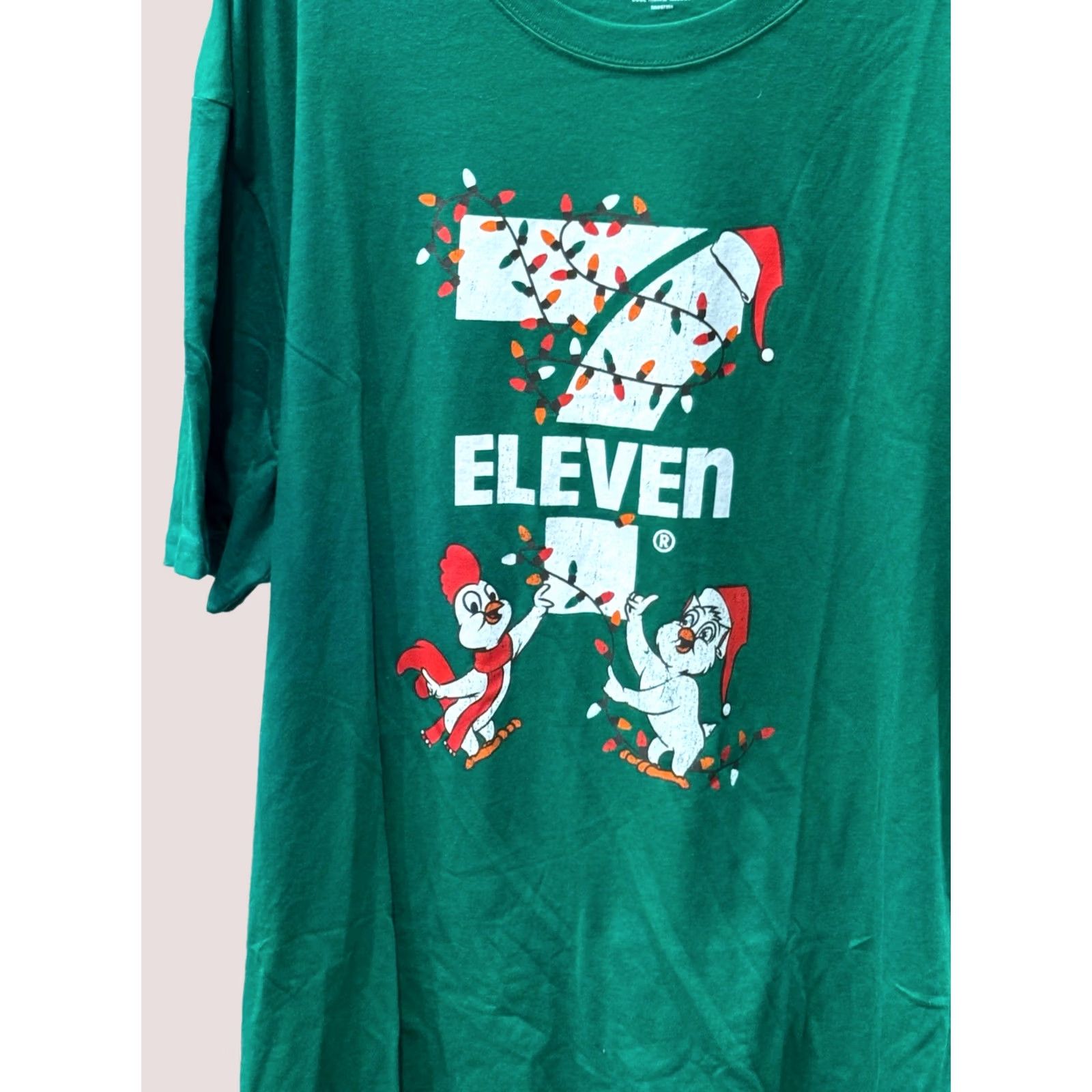 Eleventy 7 Eleven Christmas Collectible TEE T SHIRT 2XL XXL Men Multicolor Long Sleeve Shirt Size US XXL / EU 58 / 5 - 1 Thumbnail