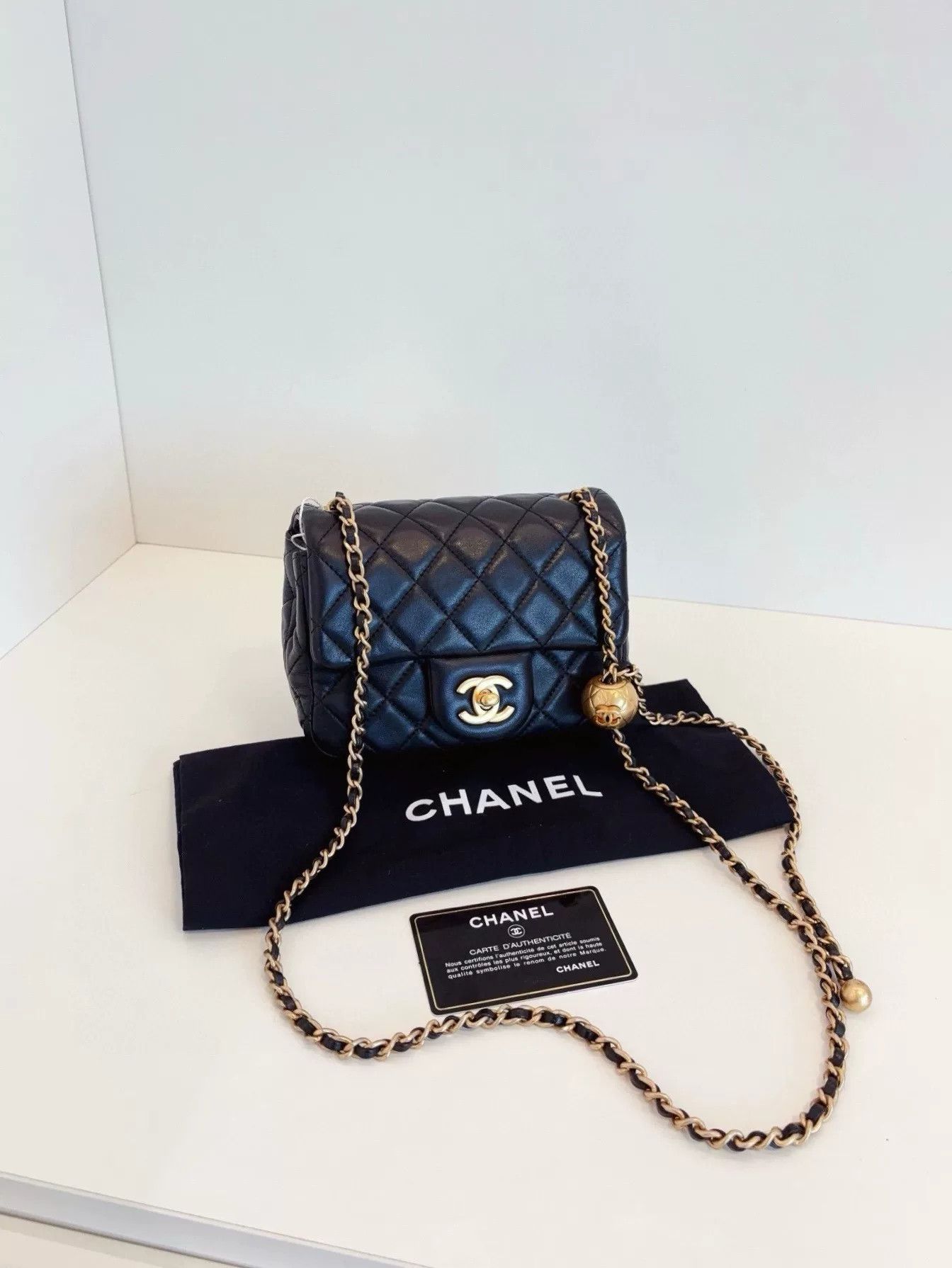 Chanel Pre-loved Bag Very good condition Size ONE SIZE - 1 Thumbnail