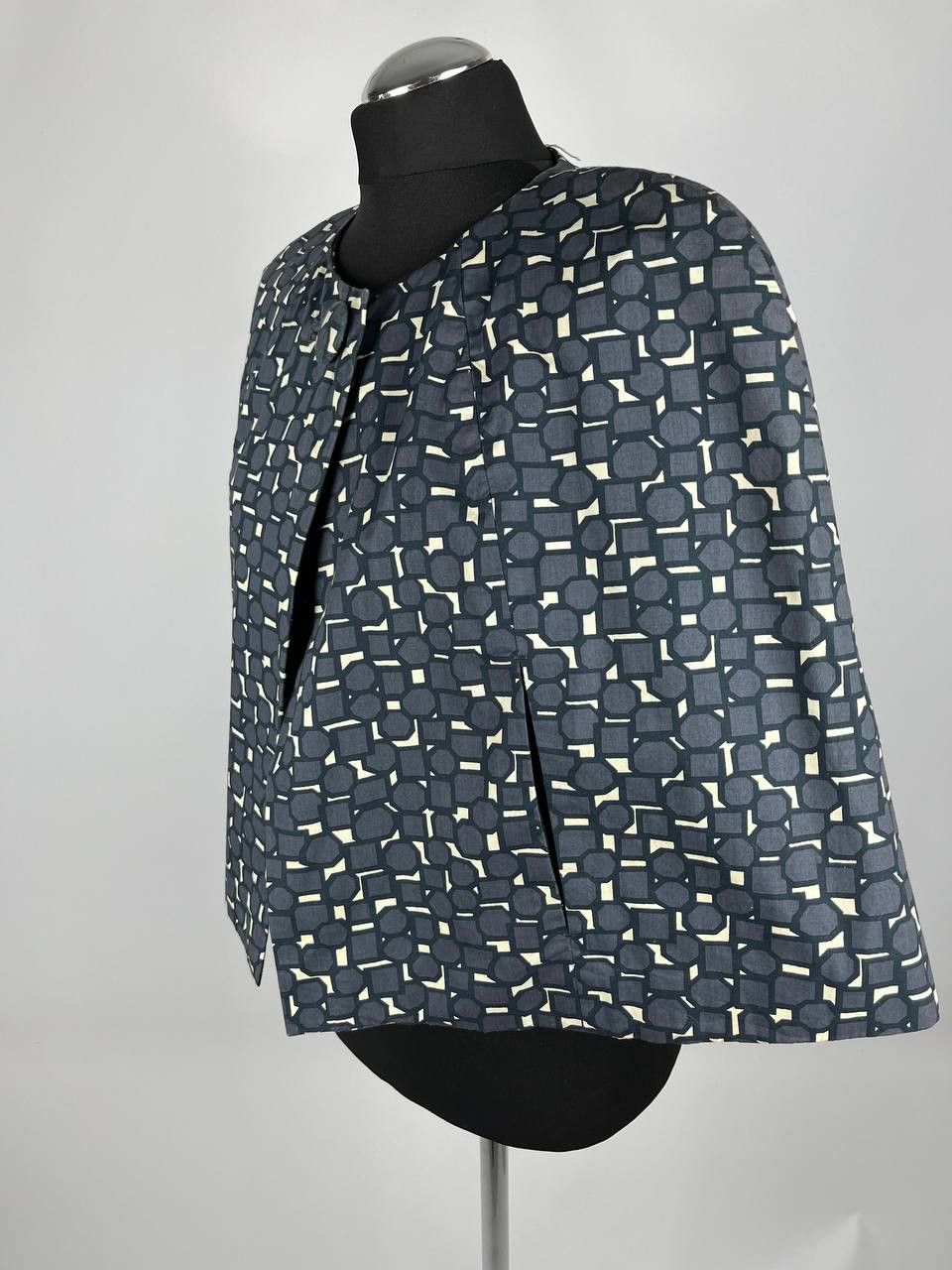 Designer × Other Toast Womens Printed Cape Size 14 (0479) Size XL / US 12-14 / IT 48-50 - 2 Thumbnail