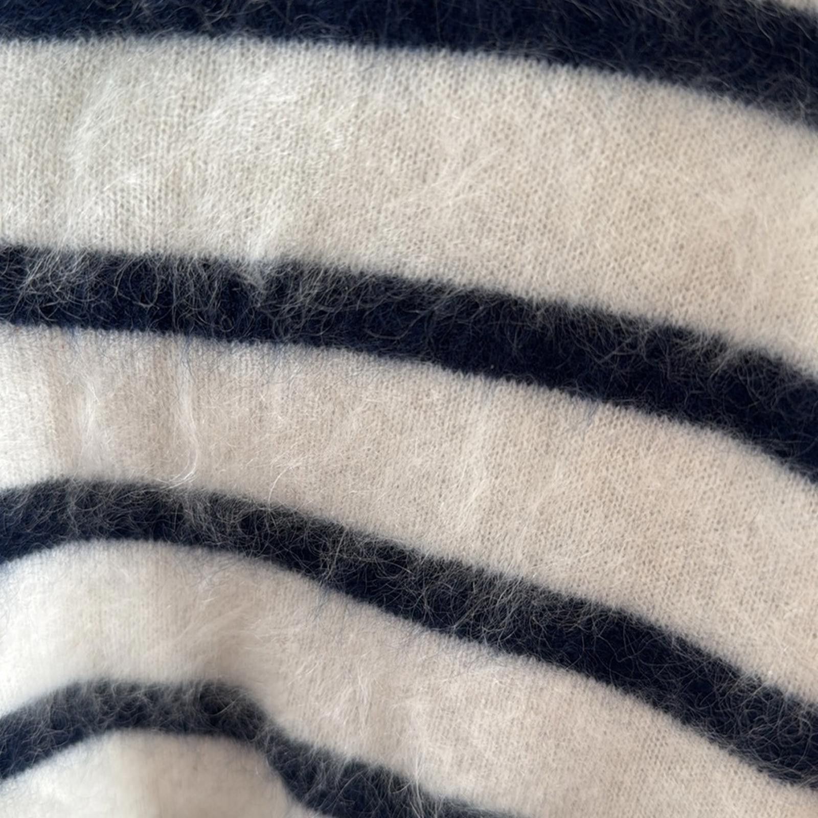 J.Crew J Crew Brushed cashmere fitted cardigan sweater in stripe Size XS / US 0-2 / IT 36-38 - 5 Thumbnail
