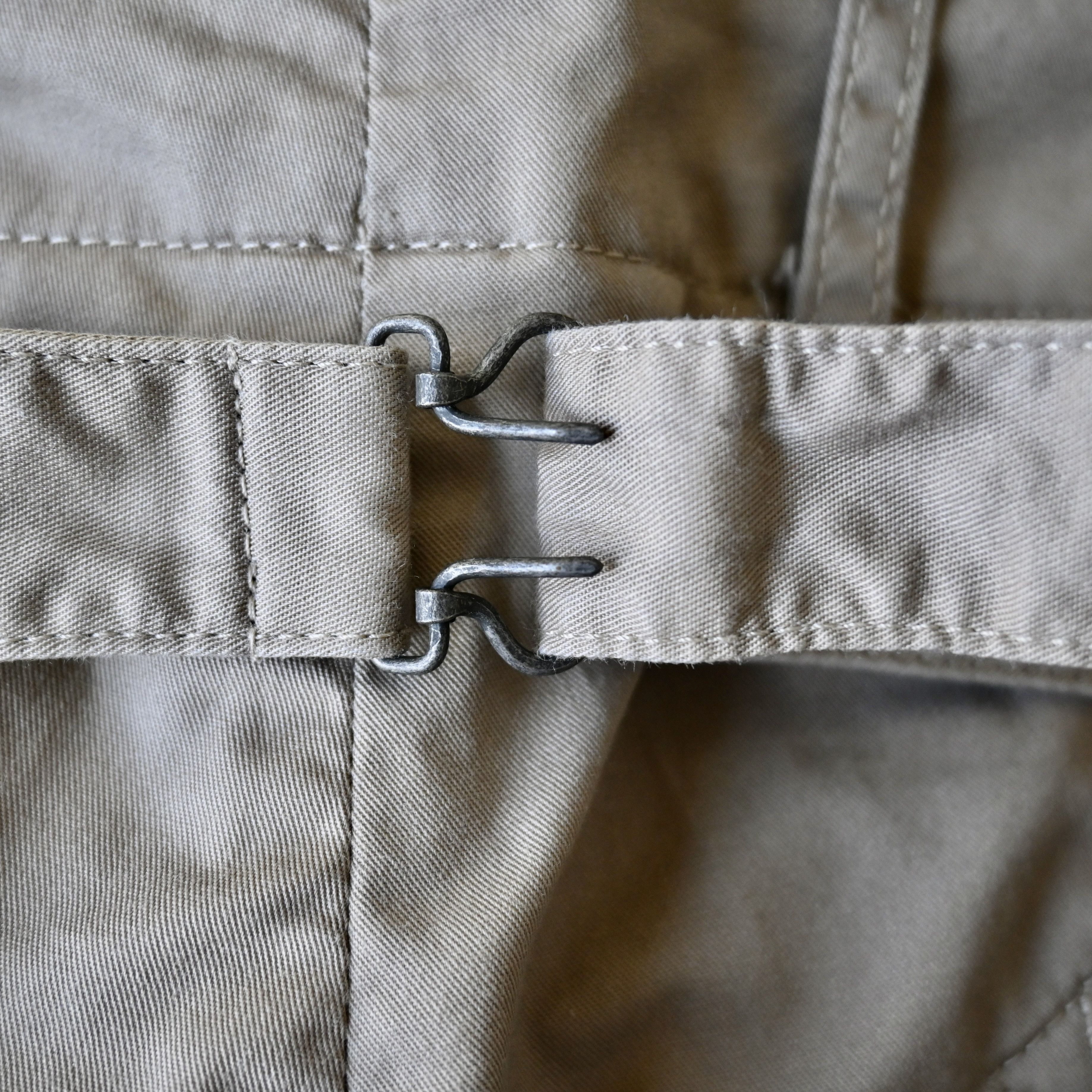 Engineered Garments Engineered Garments buckled back plus-four 3/4 twill shorts Size US 32 / EU 48 - 13 Thumbnail