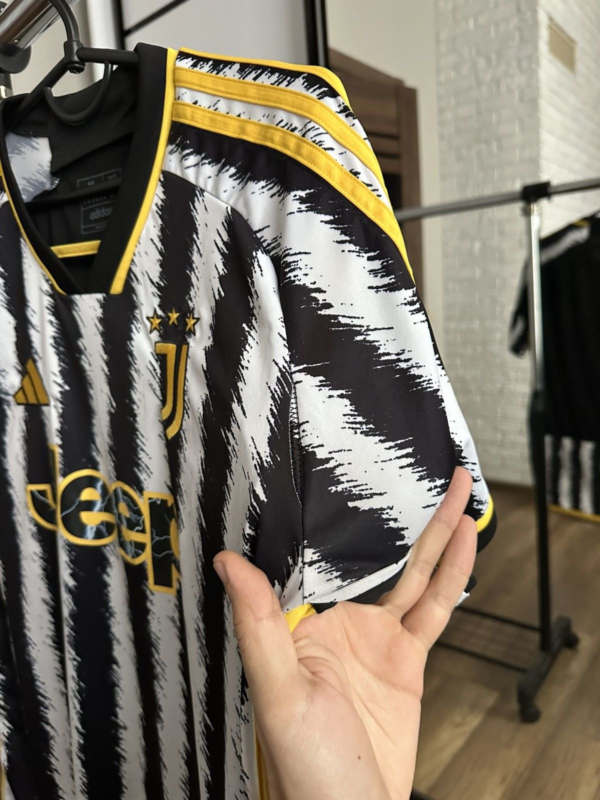 Adidas 2023/2024 Adidas Juventus Soccer Jersey T-Shirt Tee Size US M / EU 48-50 / 2 - 11 Thumbnail