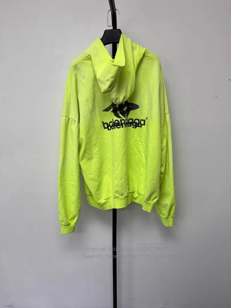 Balenciaga Balenciaga Solid Color Alphabet Logo Printed Hooded Zip-Up Size US M / EU 48-50 / 2 - 2 Thumbnail