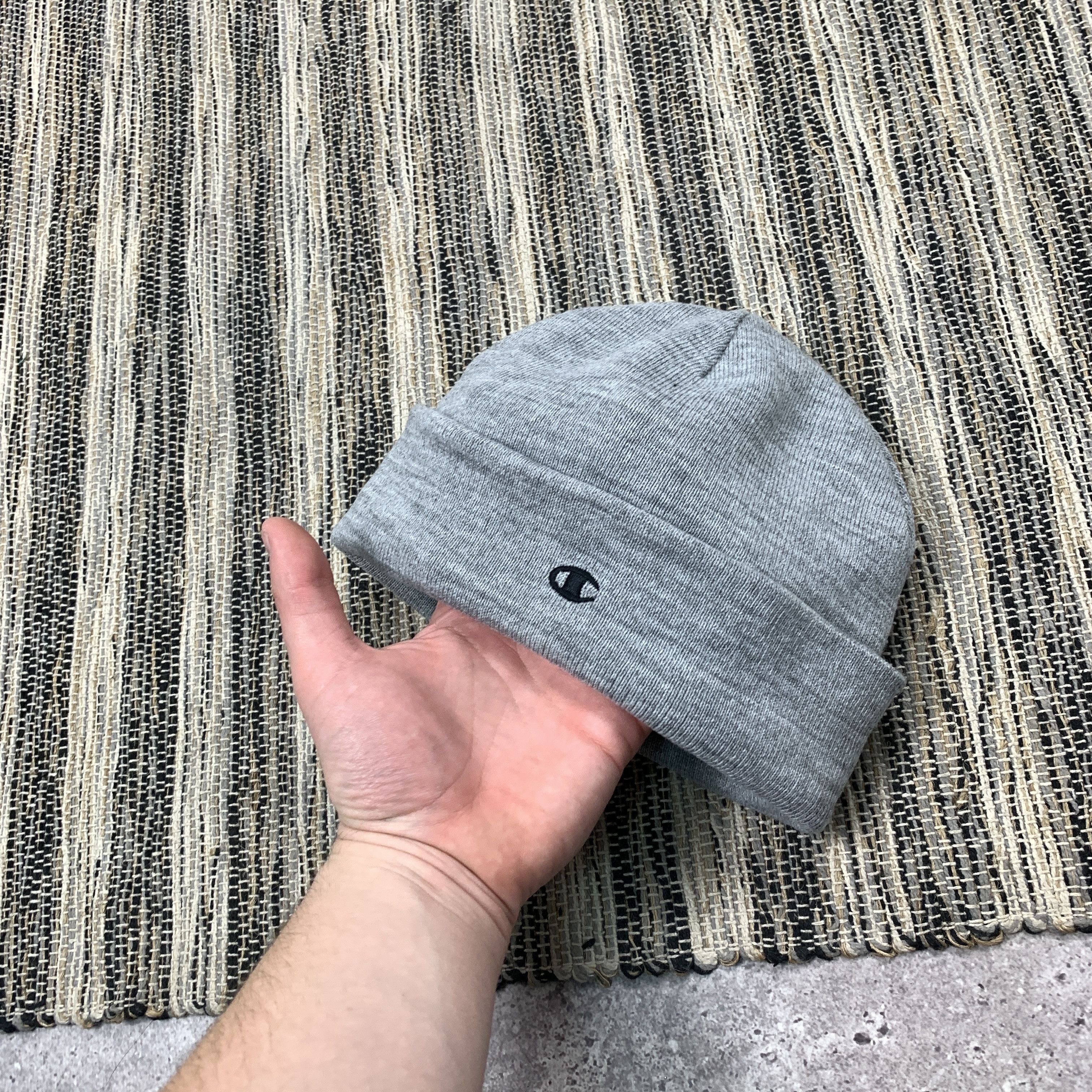 Champion Vintage Champion 90s Icon Grey Beanie Winter Hat Size ONE SIZE - 3 Thumbnail