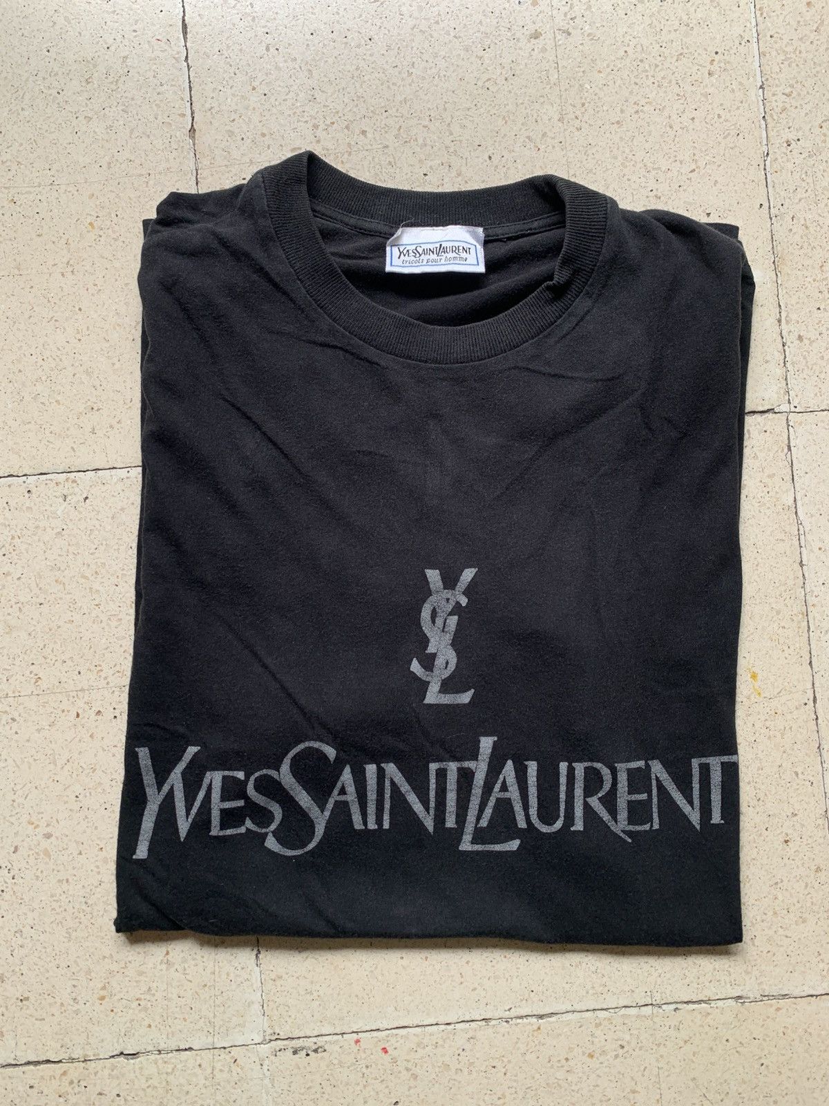 Vintage Yves saint laurent spell out graphics print Size US L / EU 52-54 / 3 - 5 Thumbnail