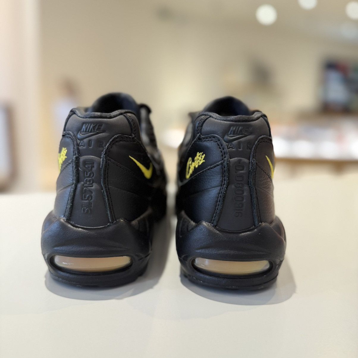 Corteiz × Nike Nike Air Max 95 Corteiz Honey Black Size US 9 / EU 42 - 5 Thumbnail